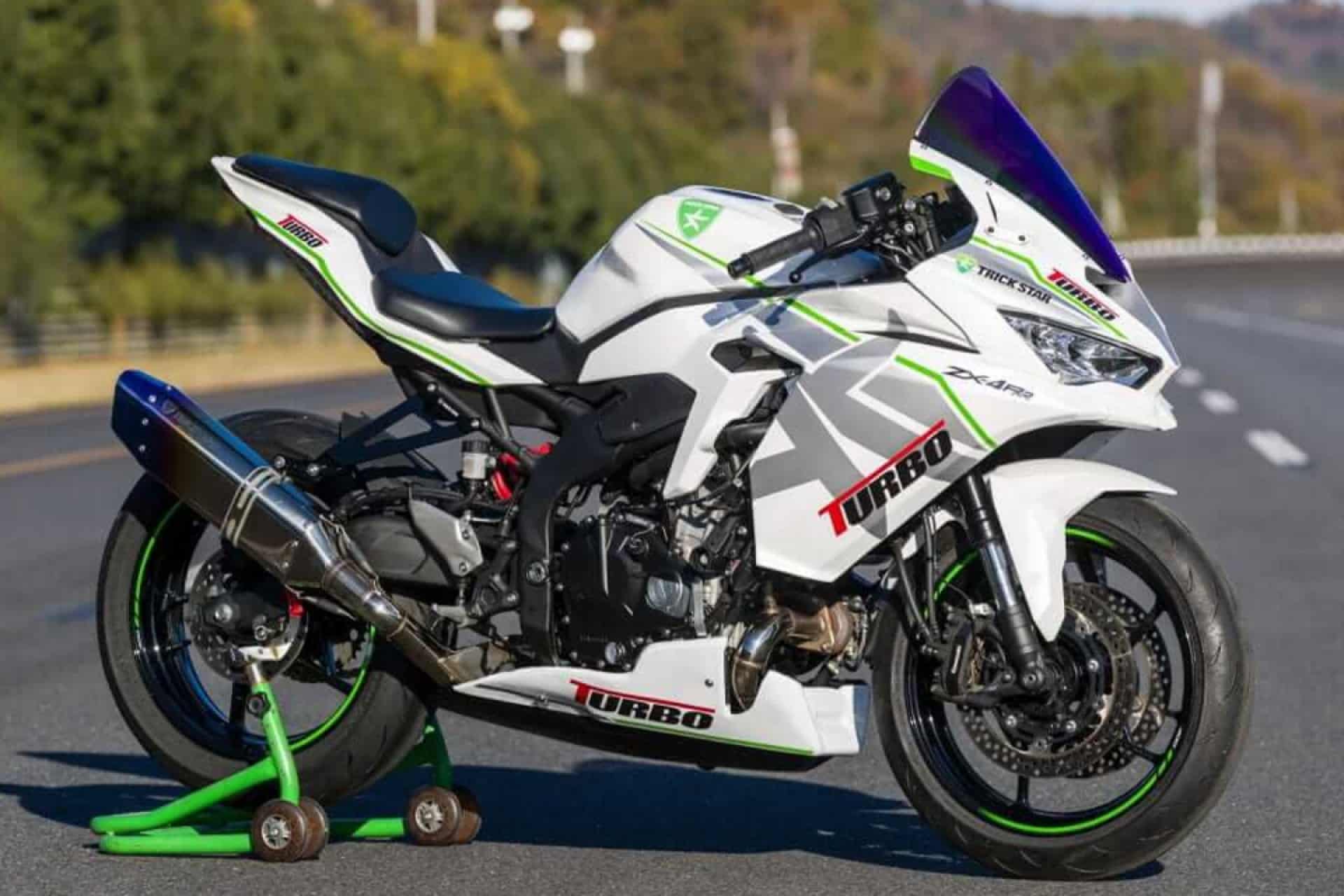 Kawasaki ZX-4R turbo Trick Star