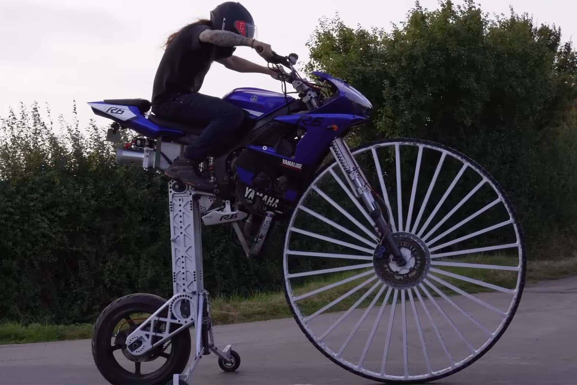 ¿Este velocípedo es la preparación más bizarra que hemos visto en mucho tiempo? ¡Sin duda!