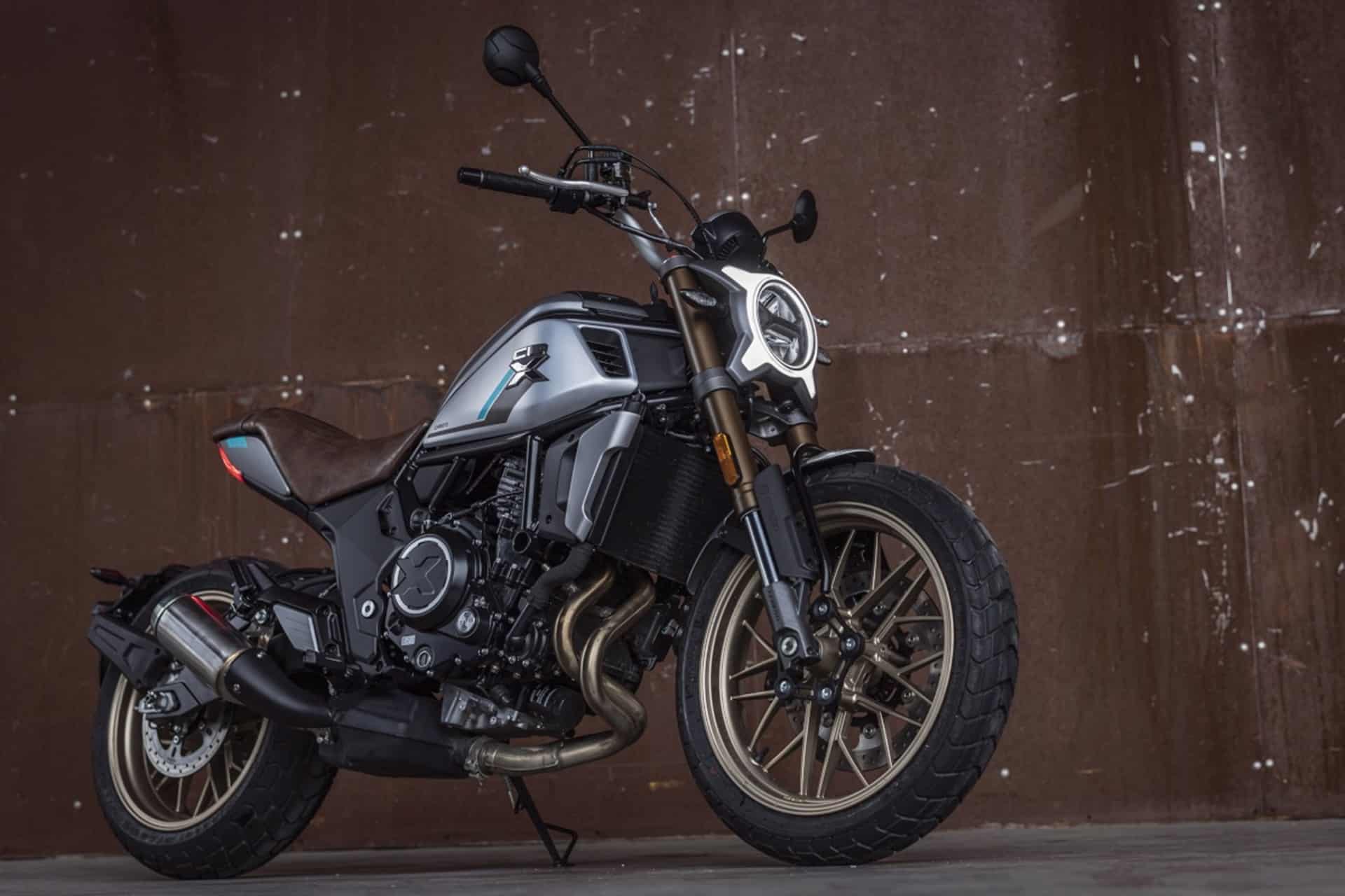 CFMoto llama a revisión a sus modelos 700 CL-X Heritage, 650MT y 300NK