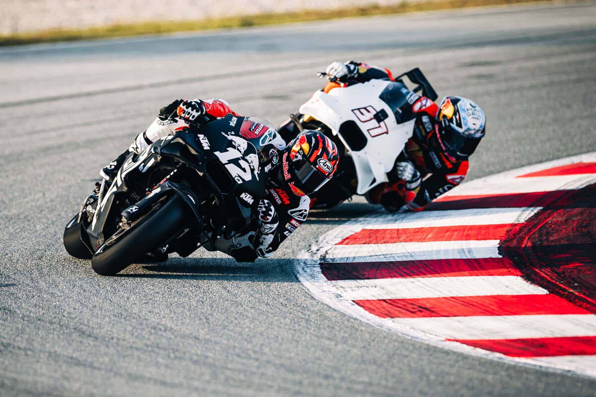 KTM y su plan de 100 puntos para salvar el departamento de carreras