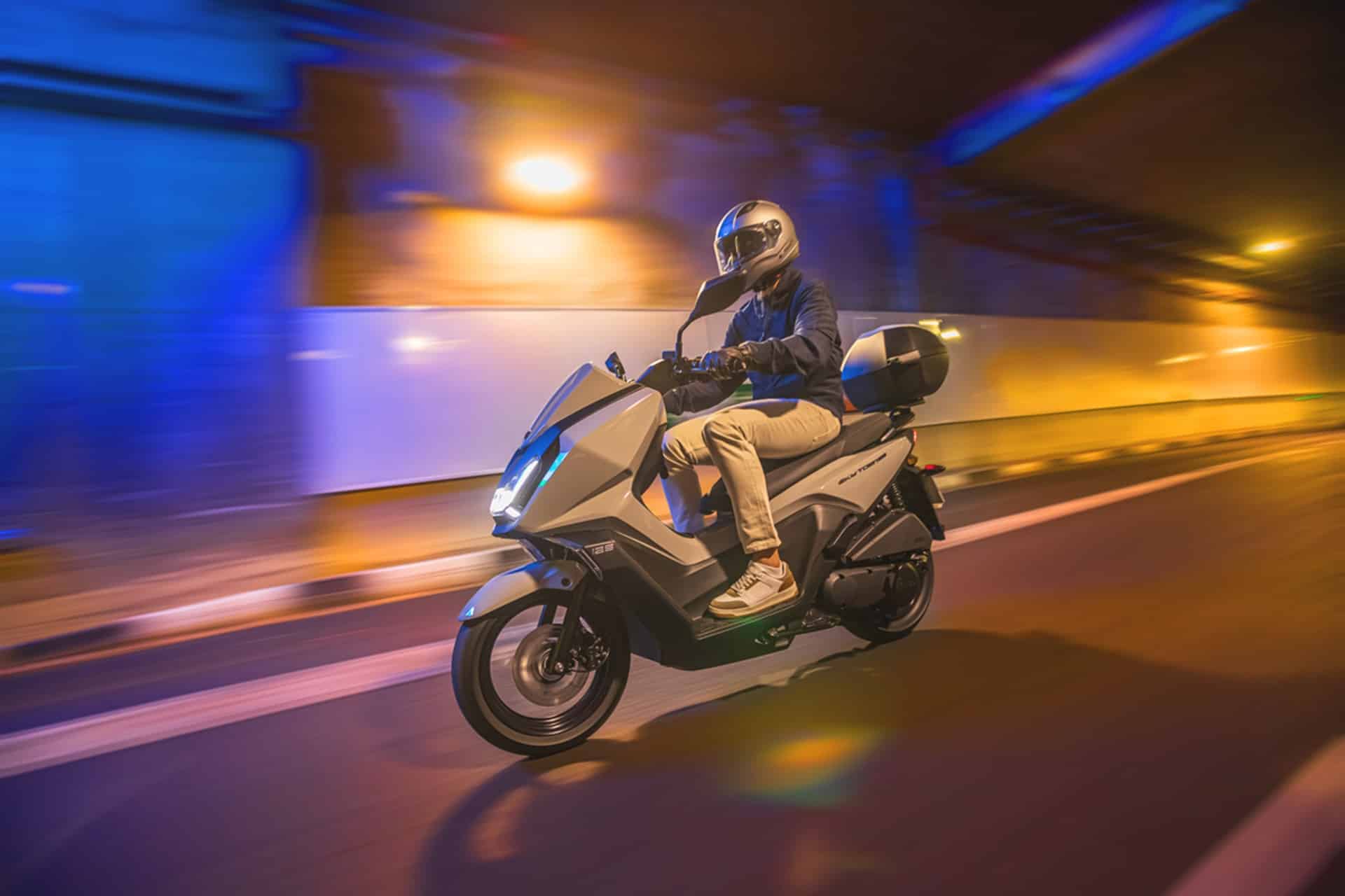El nuevo Sky Town 125 de KYMCO anuncia una suculenta rebaja en este recién estrenado año 2025