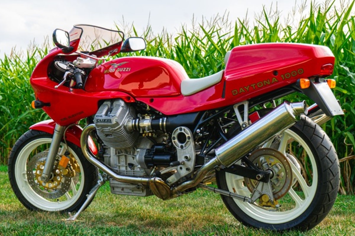 Motos de ensueño a la venta: Moto Guzzi Daytona 1000 de 1993 a estrenar
