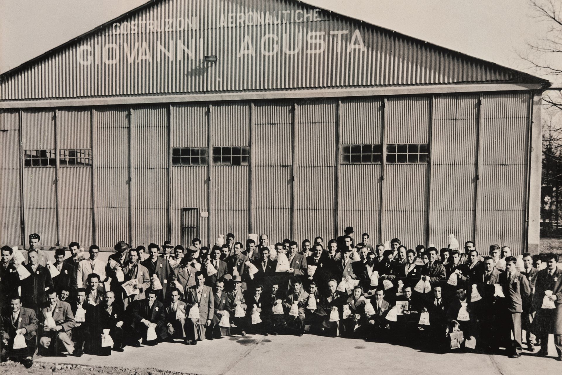 MV Agusta celebra sus 80 años de éxitos, dentro y fuera de la pista