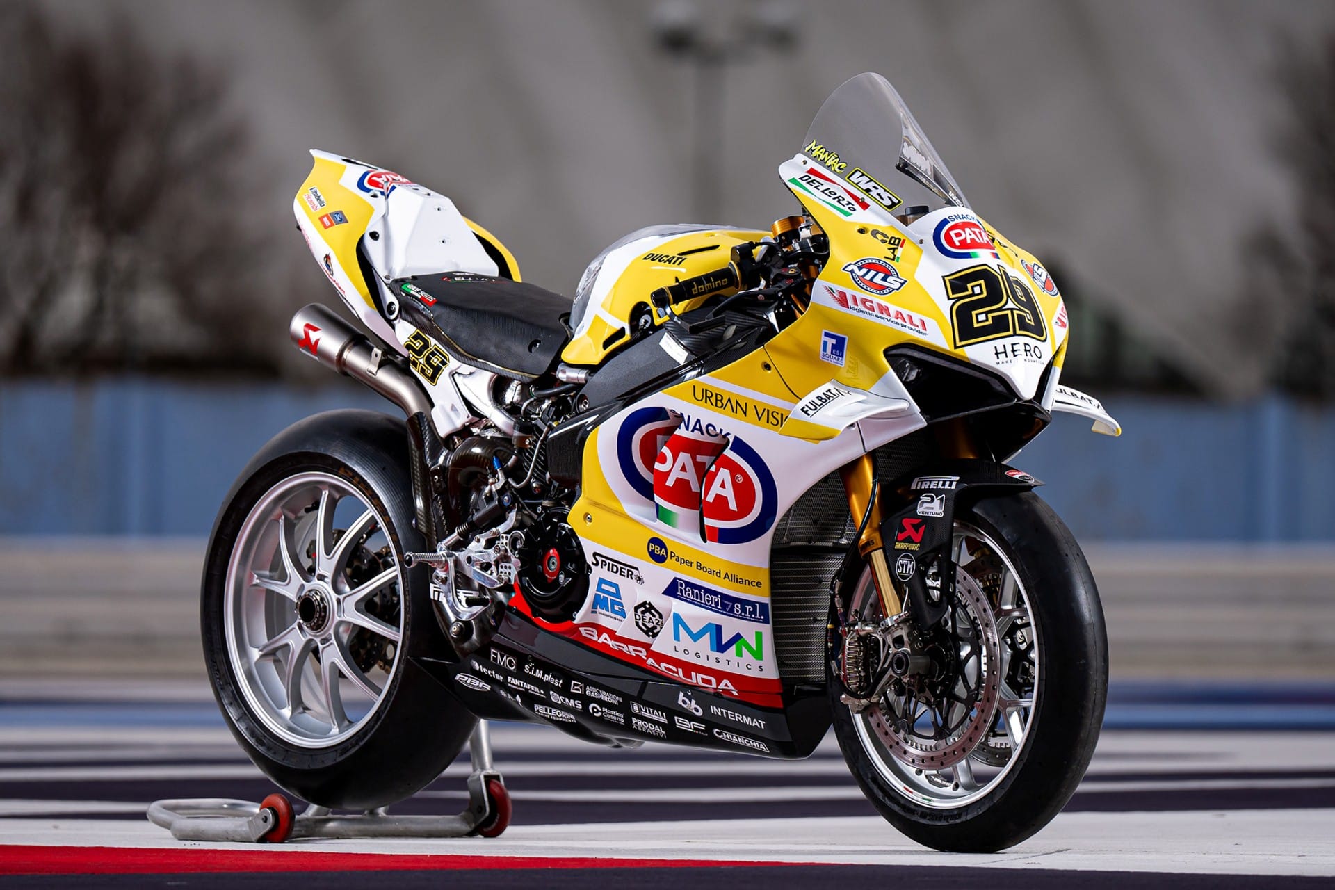 Panigale V4 R 2025 Team Pata GoEleven Ducati Iannone