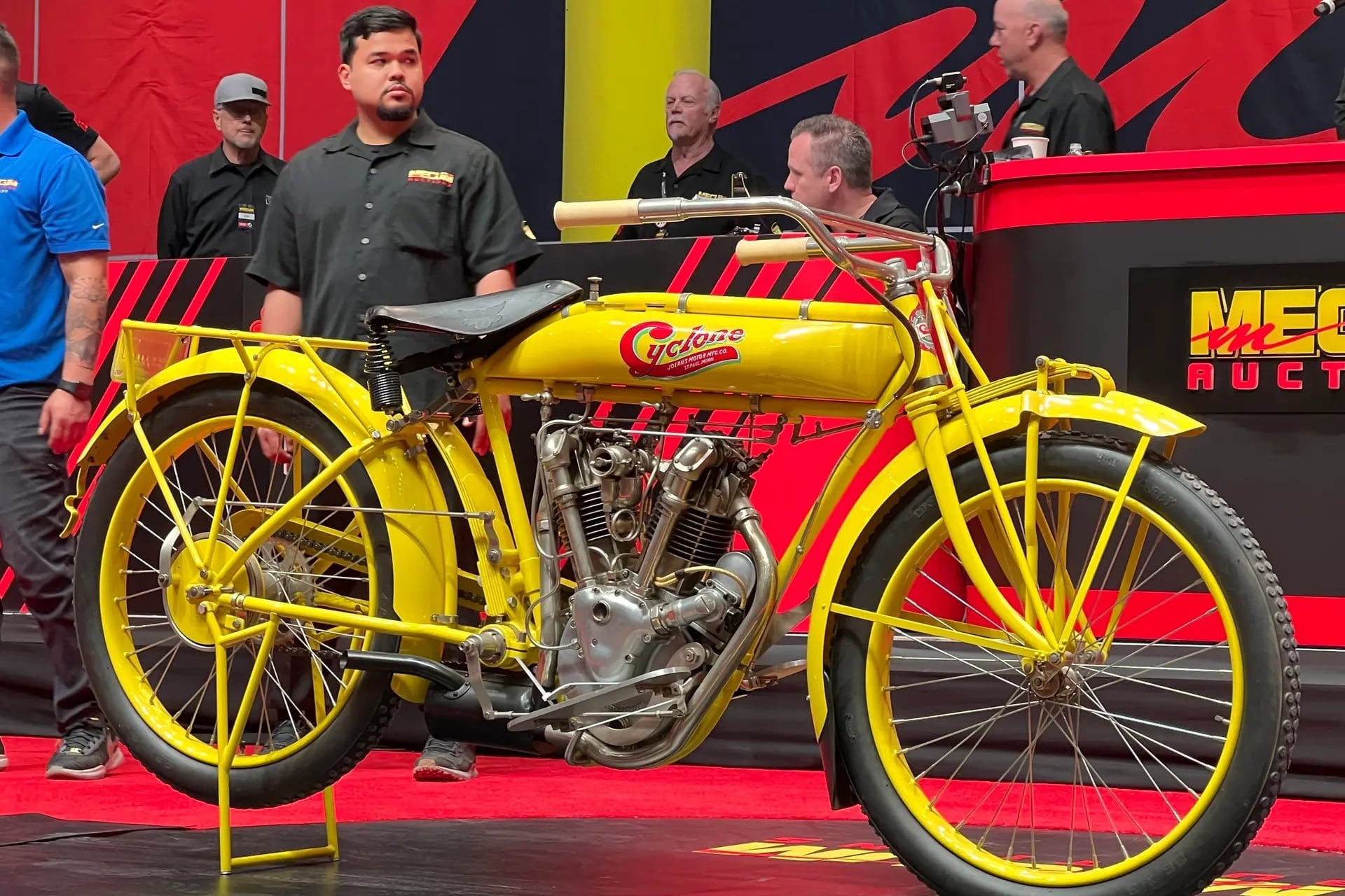 Esta Cyclone V-Twin de 1915 se convierte en la moto subastada más cara del mundo