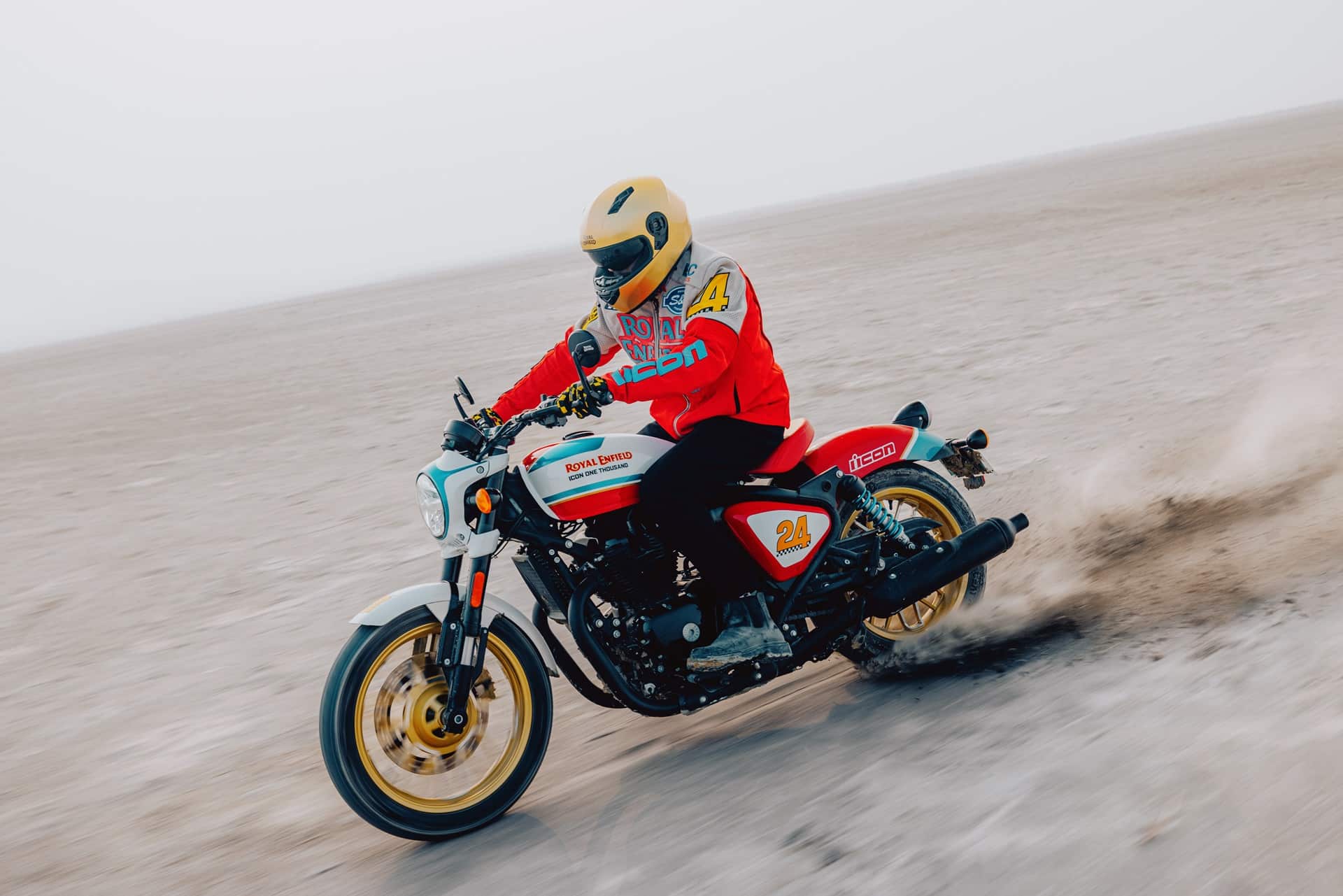 Royal Enfield presenta su nueva Shotgun 650 x Icon Motosports de edición limitada