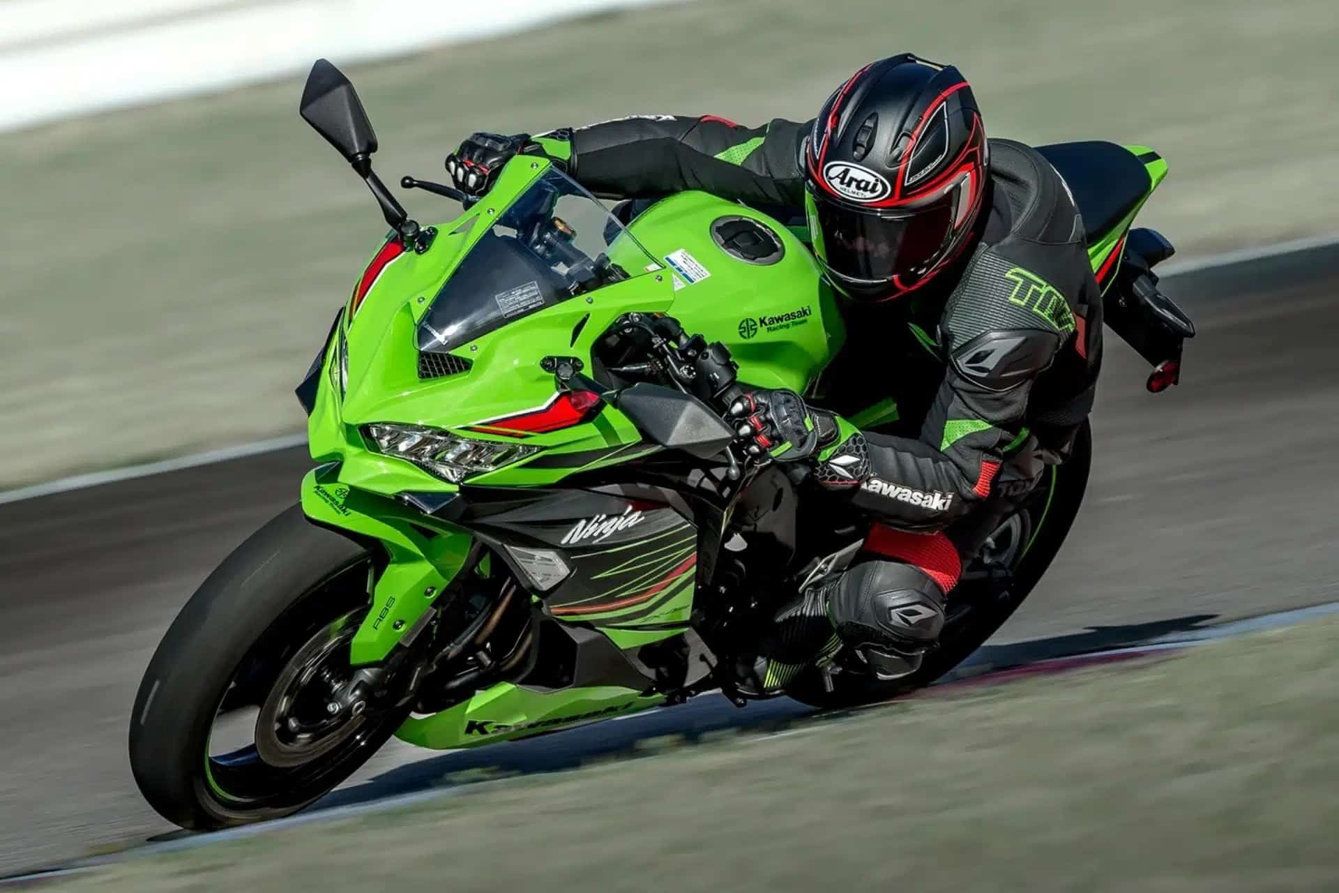 Kawasaki anuncia la disponibilidad de la Ninja ZX-4R en versión A2