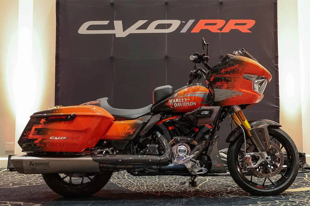 Harley-Davidson CVO Road Glide RR 2025: la moto de 110.000 dólares inspirada en las carreras
