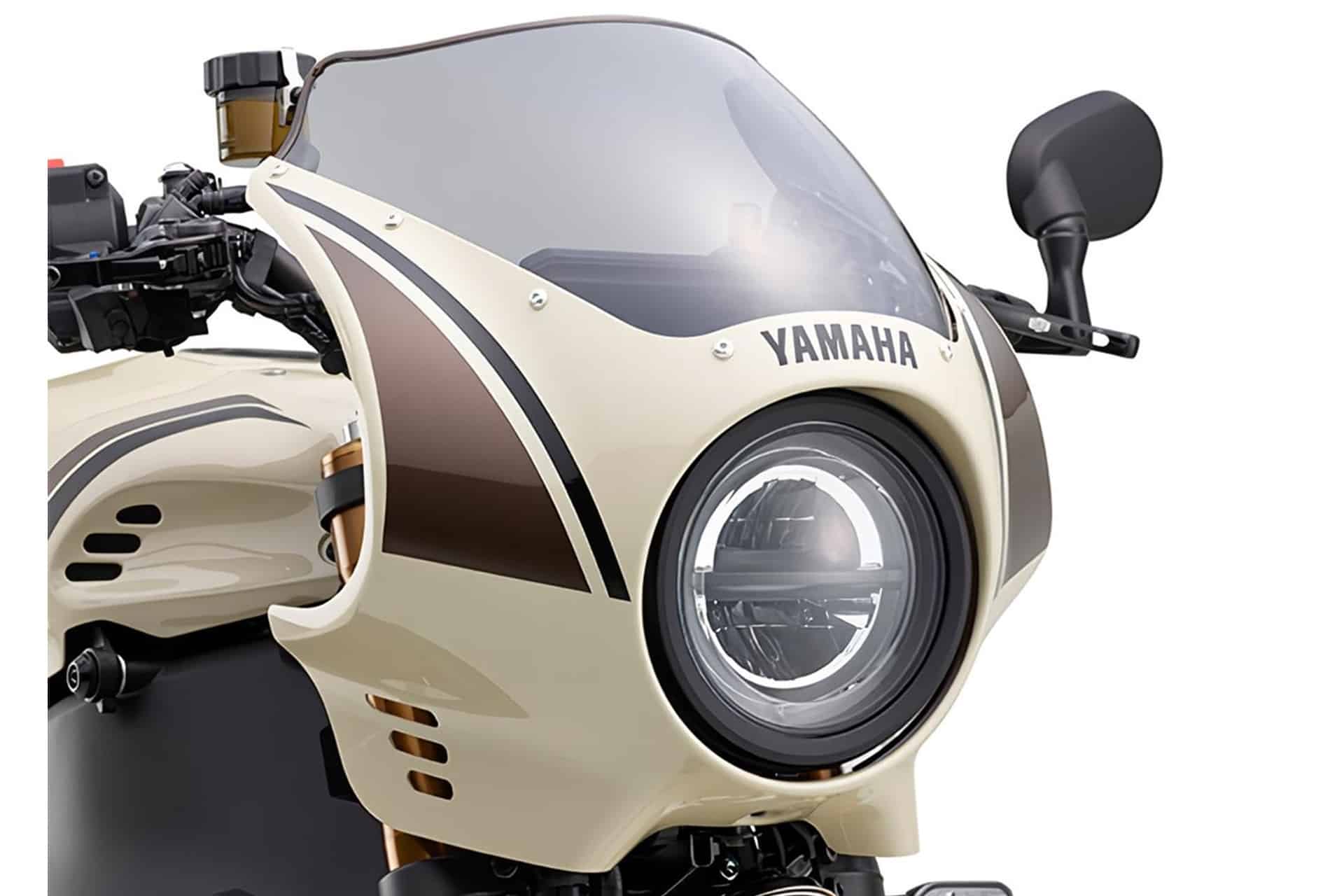 并且装备将XSR900的复古外观带到另一个级别