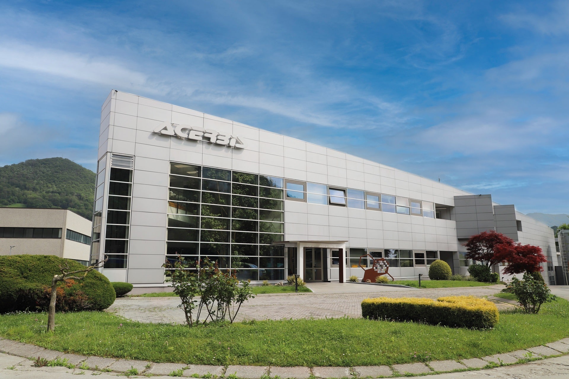 Acerbis anuncia la adquisición de Bagster bajo una alianza estratégica de futuro
