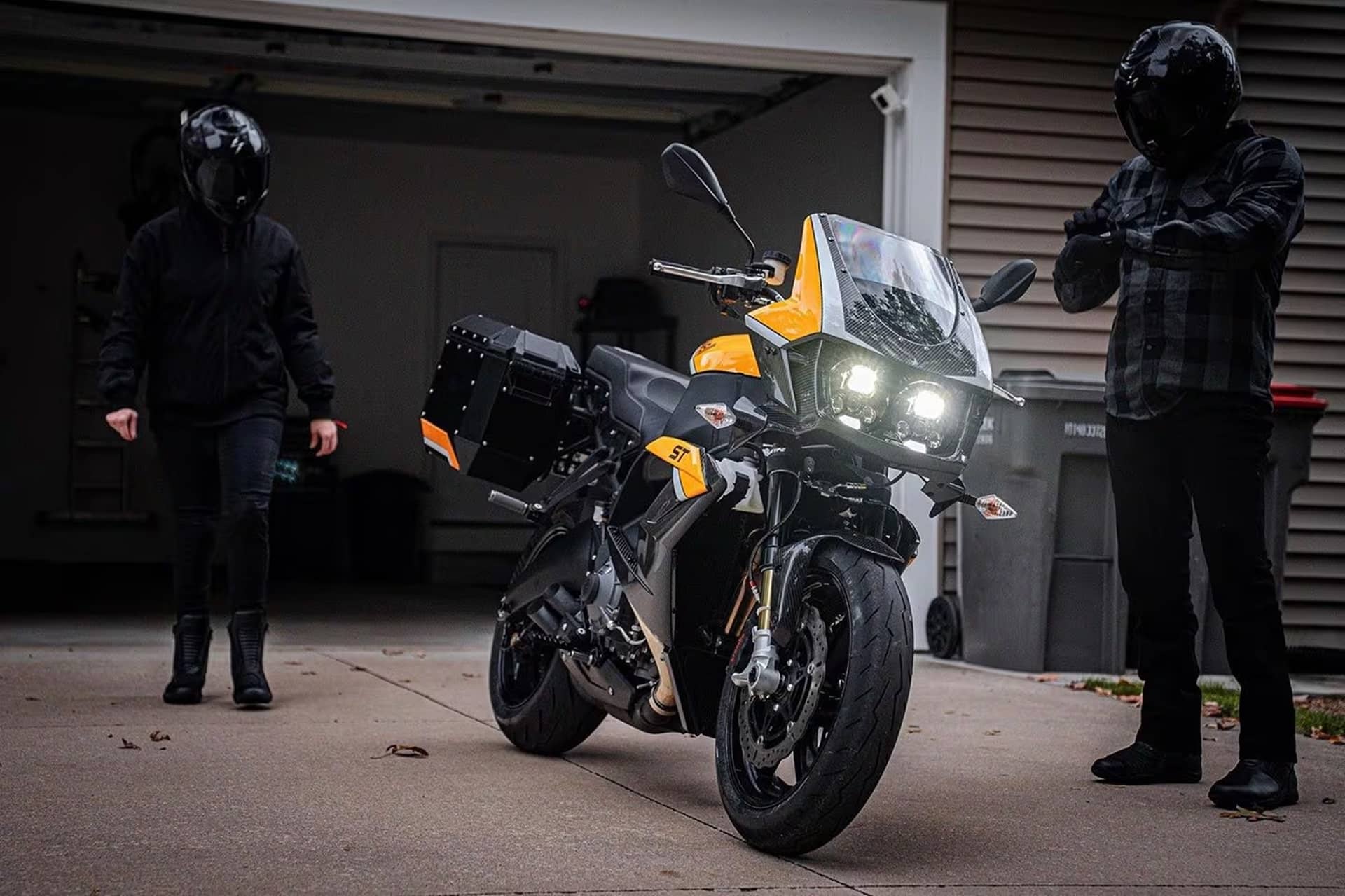 Buell Supeouring 2025：该品牌宣布了今年秋天的正式发布