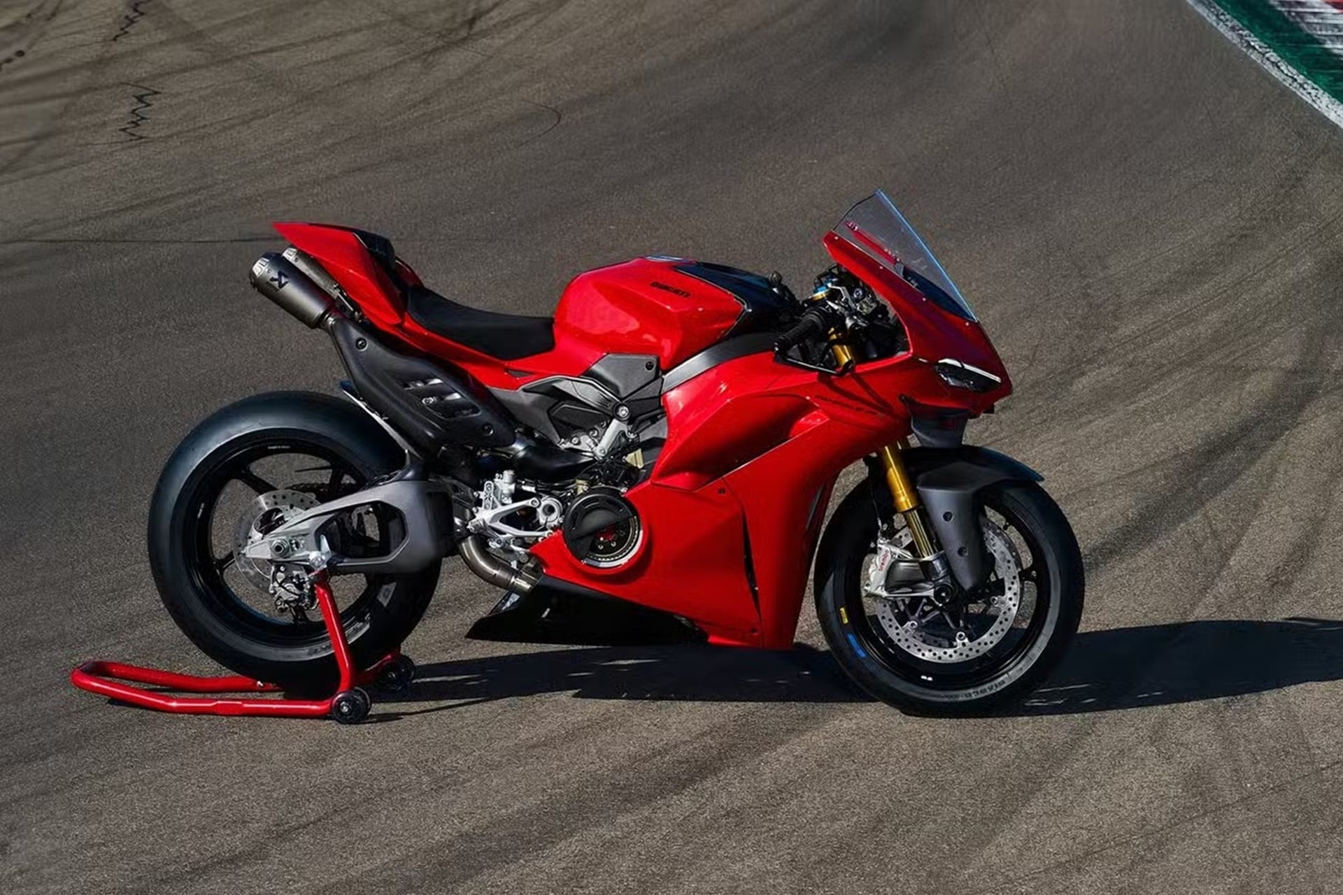 La Panigale V4 R 2026 está en camino, asi lo confirman los primeros documentos de homologación del modelo