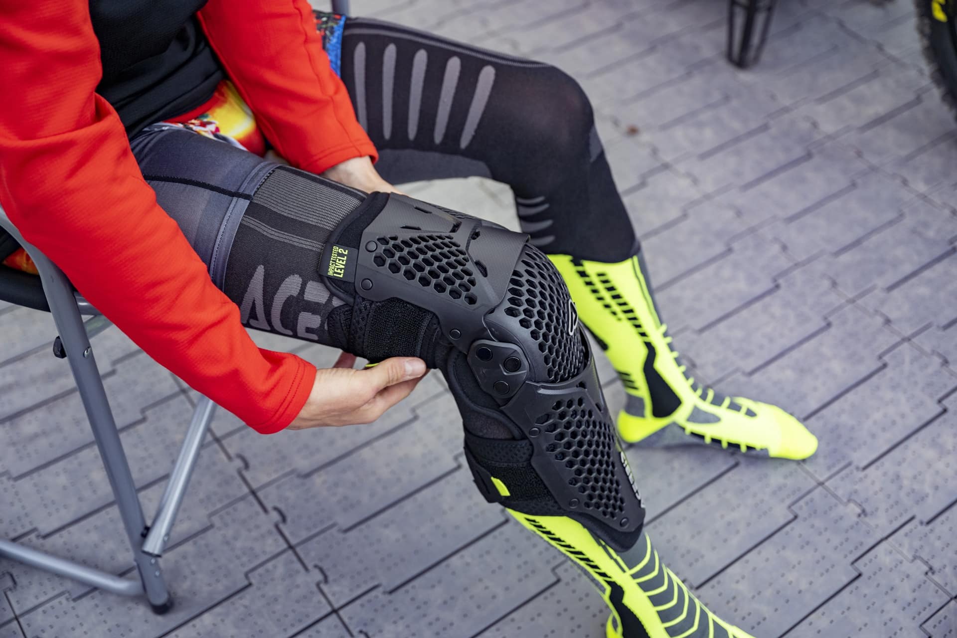 Acerbis K035：创新的膝盖，在其使用方面提供了完美的平衡