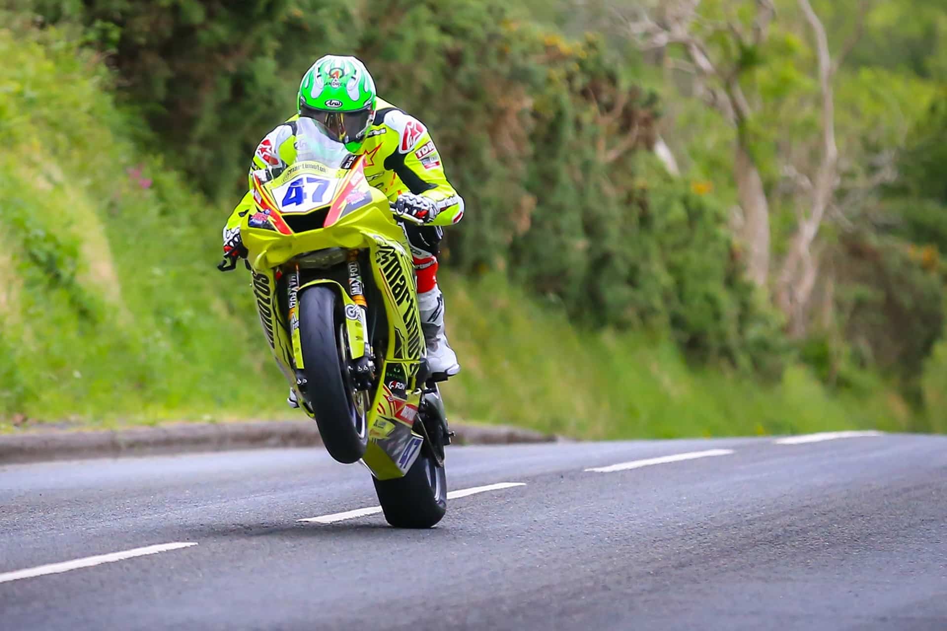 Arai RX-7V EVO: Protección total en el TT 2025