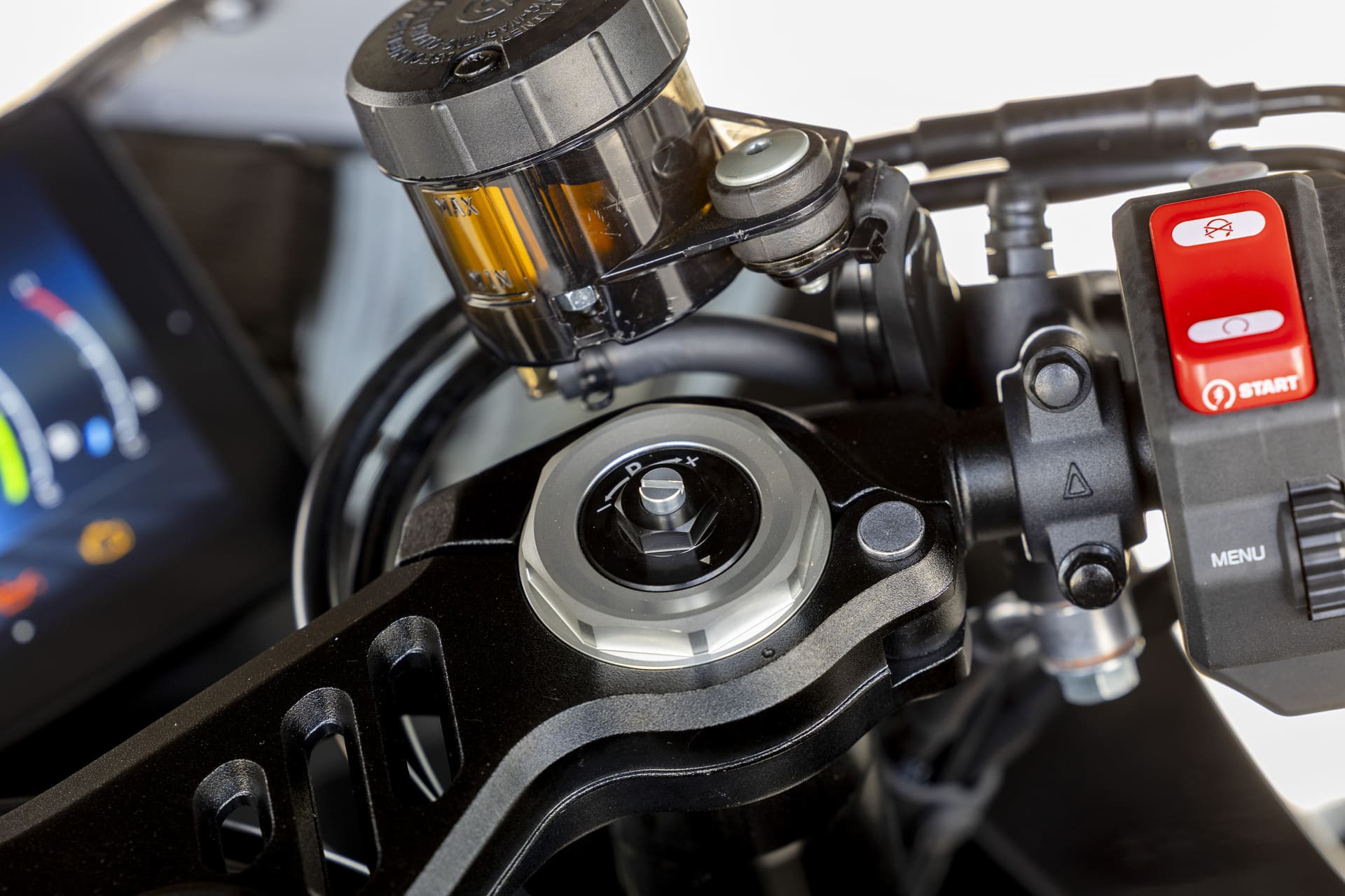 测试Zontes 703 RR 2025