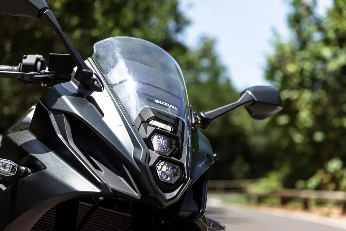 新的GSX-8T和GSX-8TT：Suzuki在2026年扩展其运动型范围