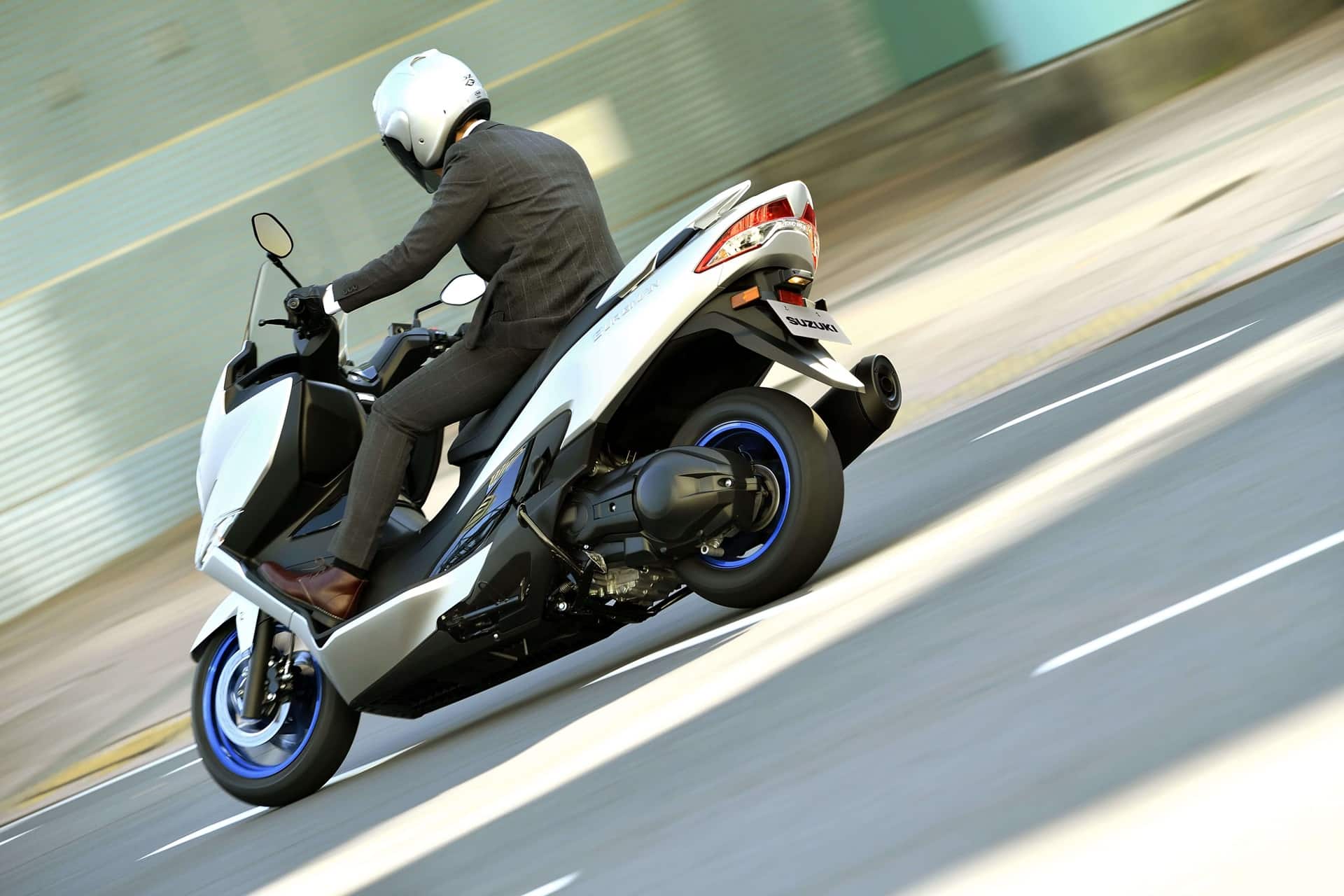 铃木Burgman 400 2026
