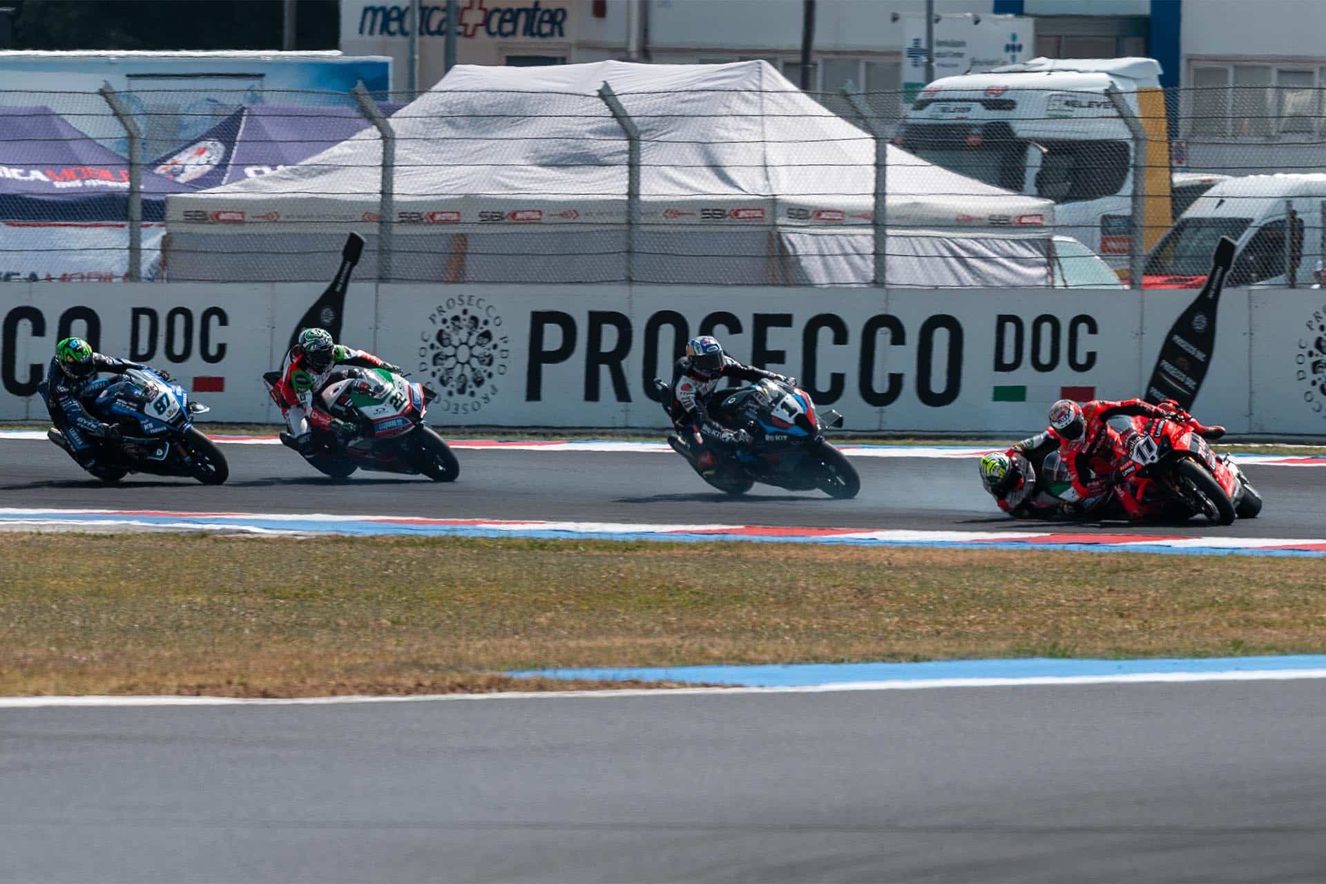 布莱加的跌倒使他失去了少量积分