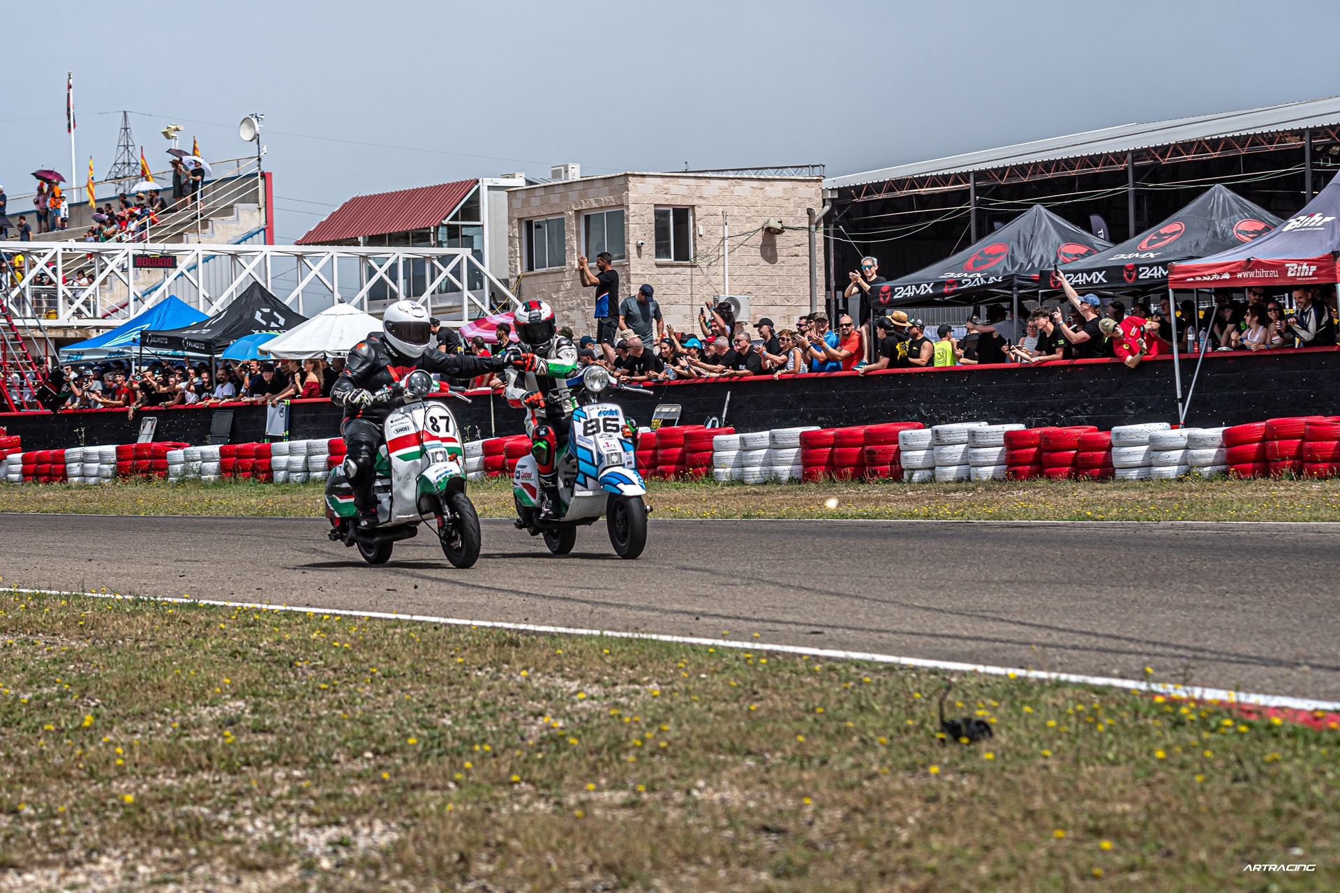 Polini的Castrol团队是在“ Vespa The Rissance 24H” 2025中取得的胜利