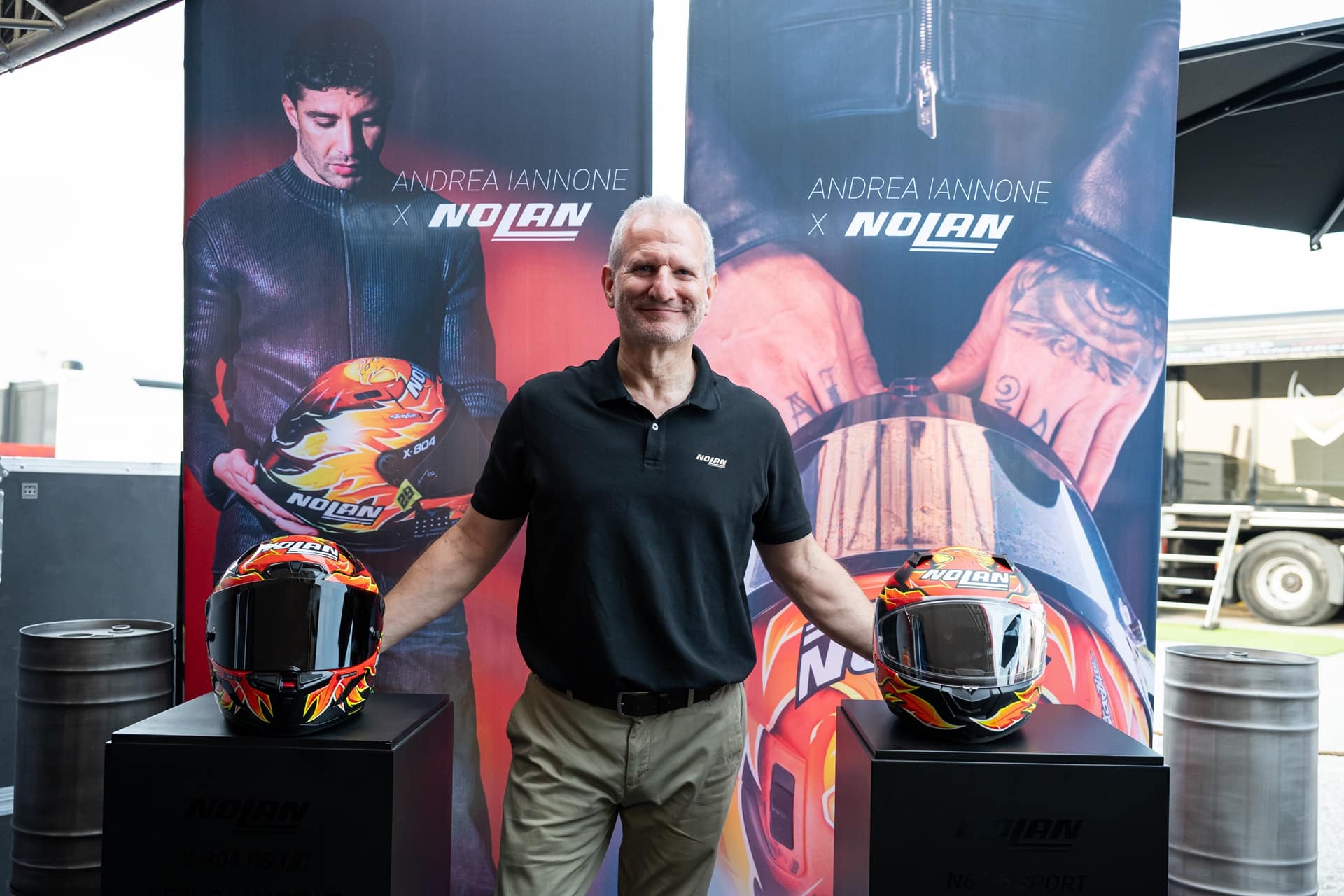 诺兰（Nolan）并用Andrea Iannone看WSBK 2025的图形呈现其新的复制头盔