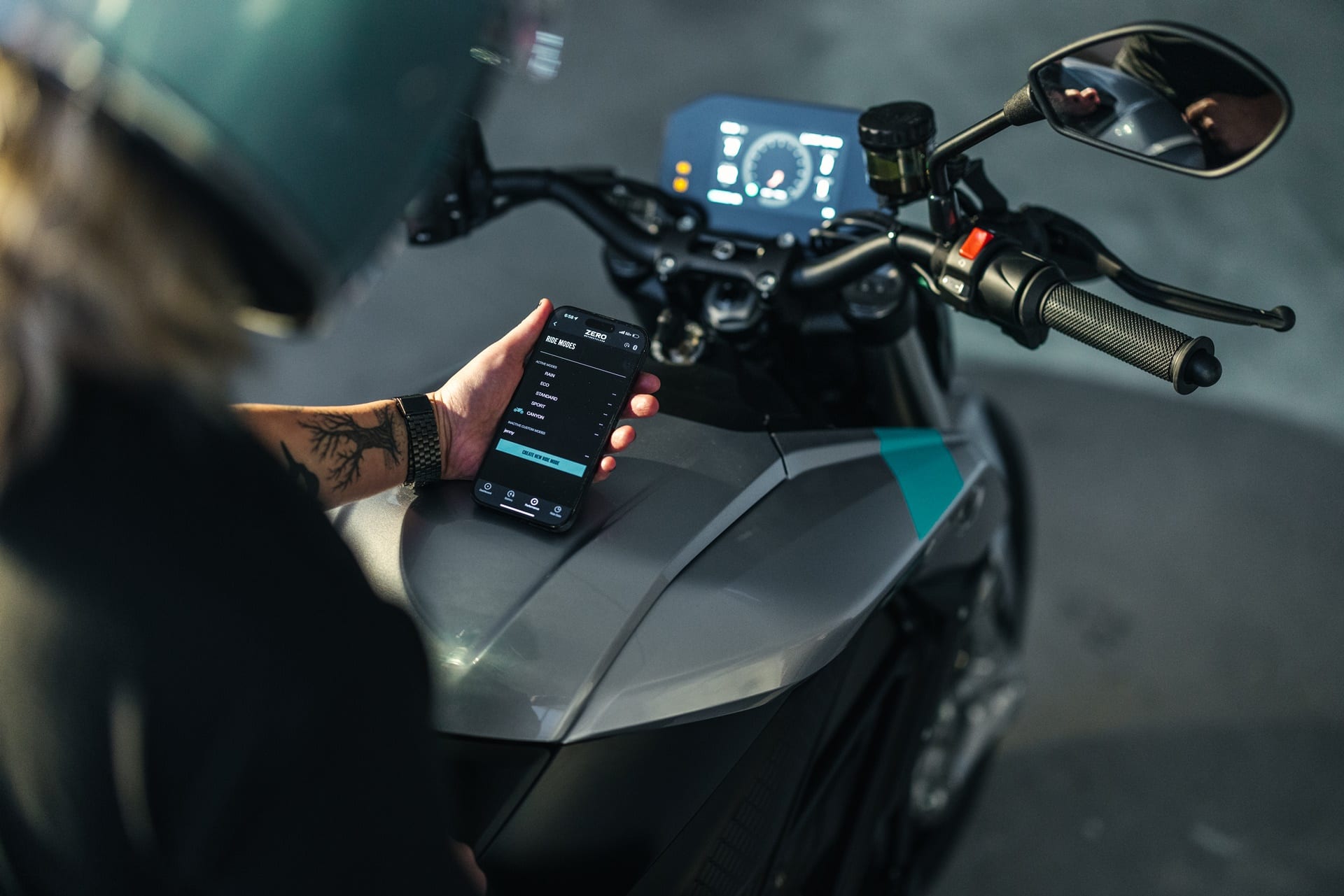 电动摩托车上的神话和现实：零摩托车响应数据