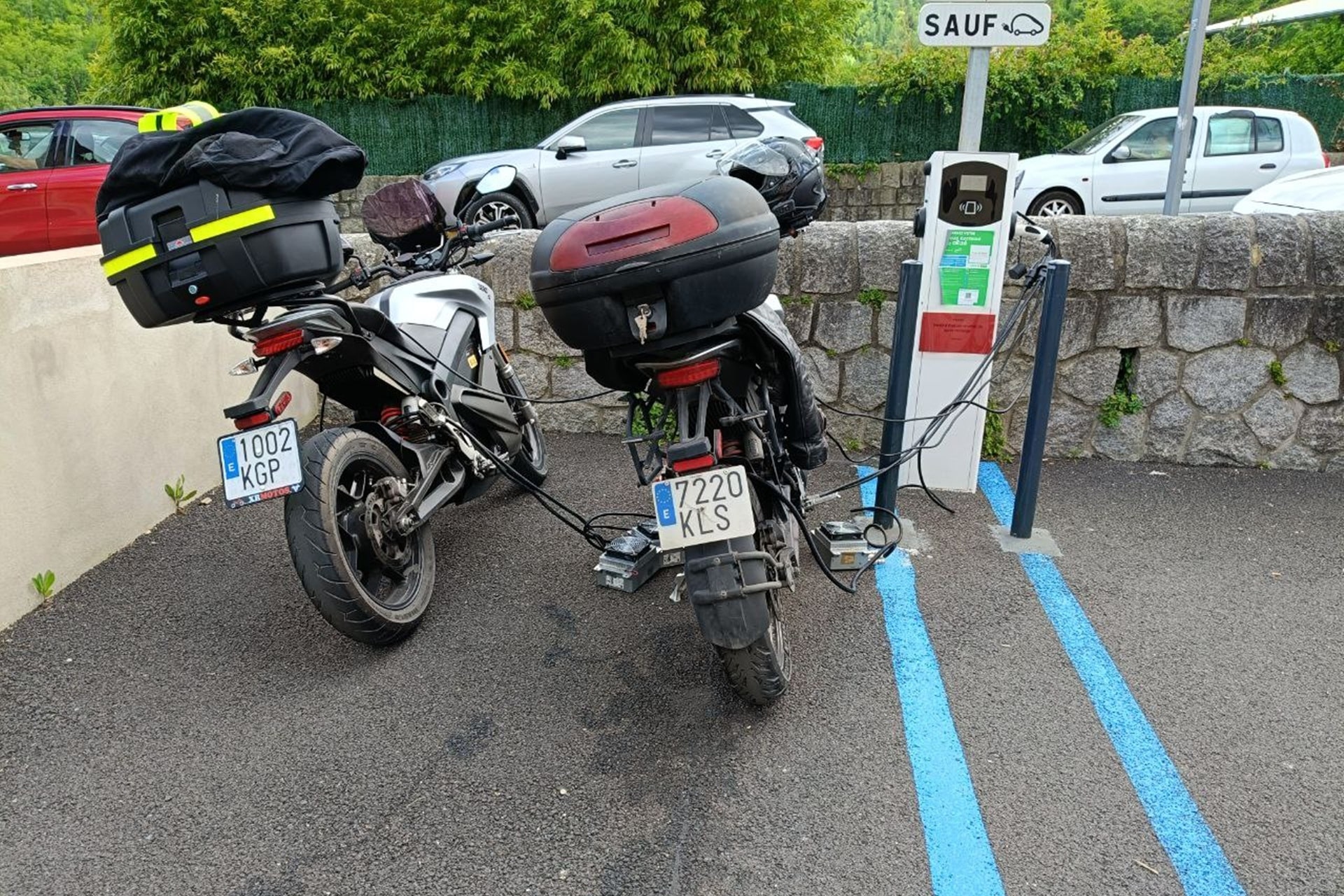 三零摩托车成功完成了300骑手