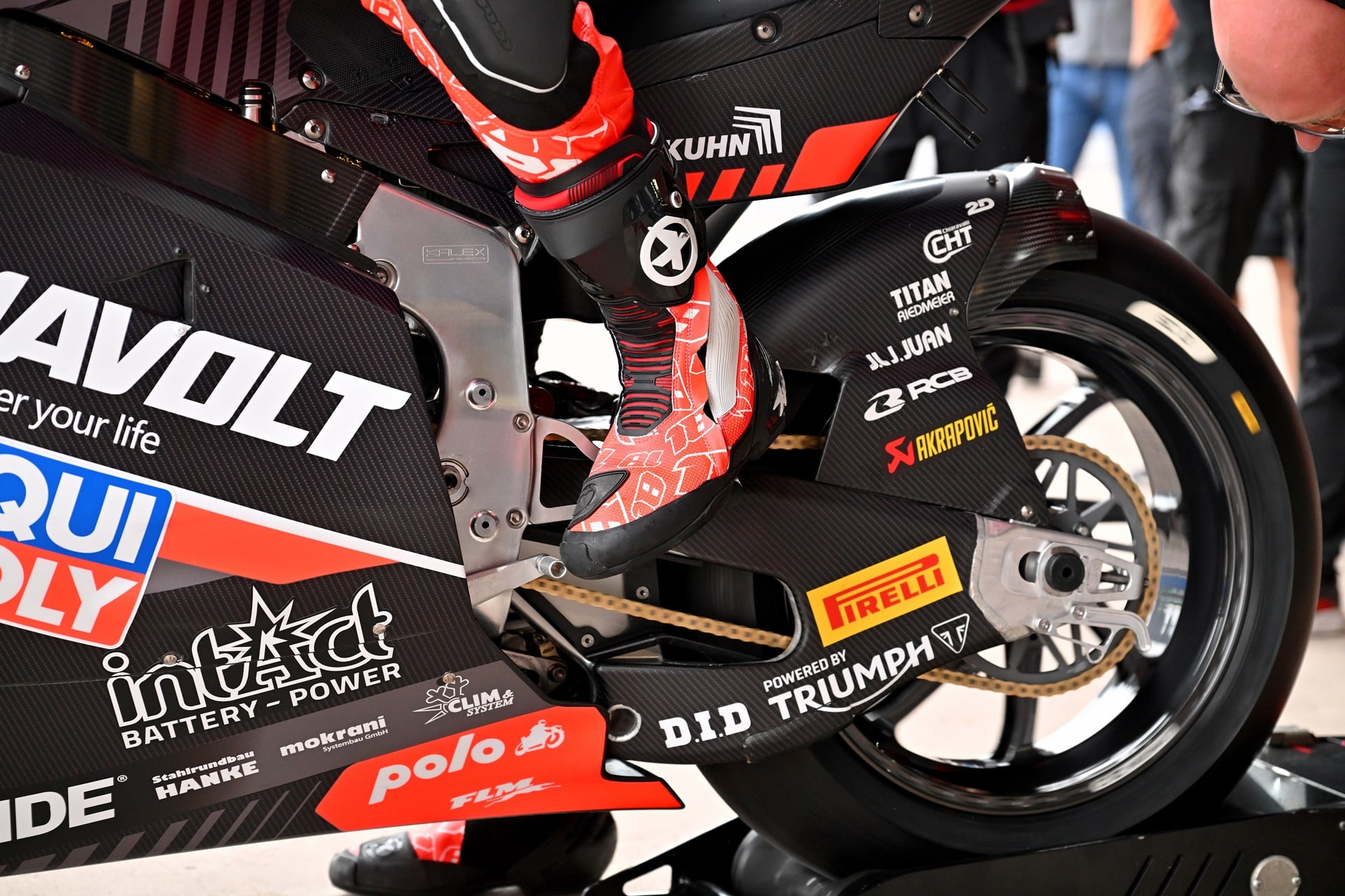 XPD 2025运动靴竞赛的新系列可供粉丝