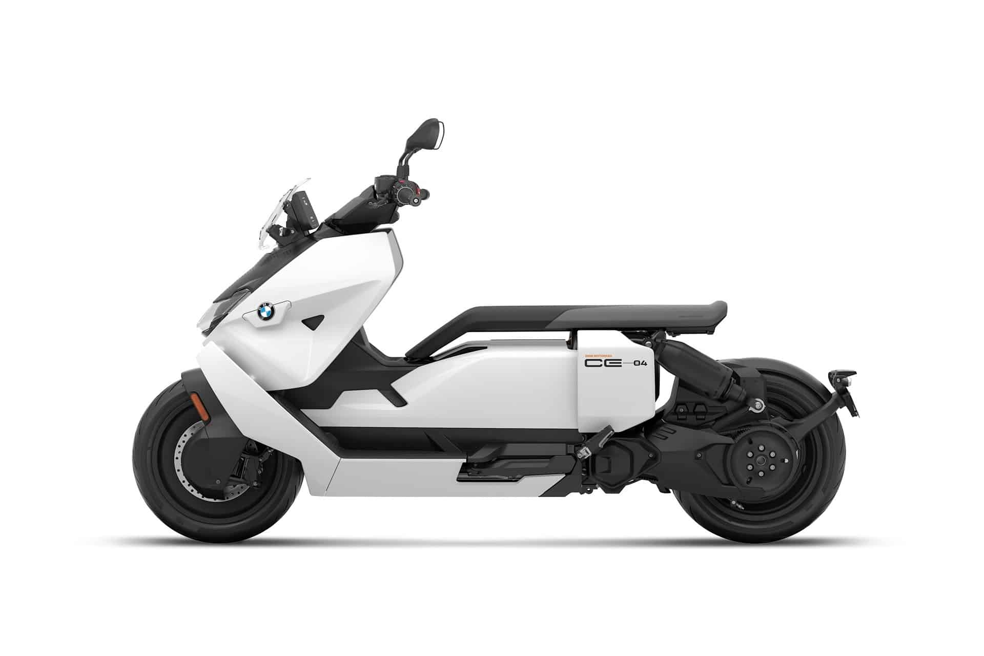 BMW CE 04 2026：“ Maxi-EV”国王正在为新季节做准备