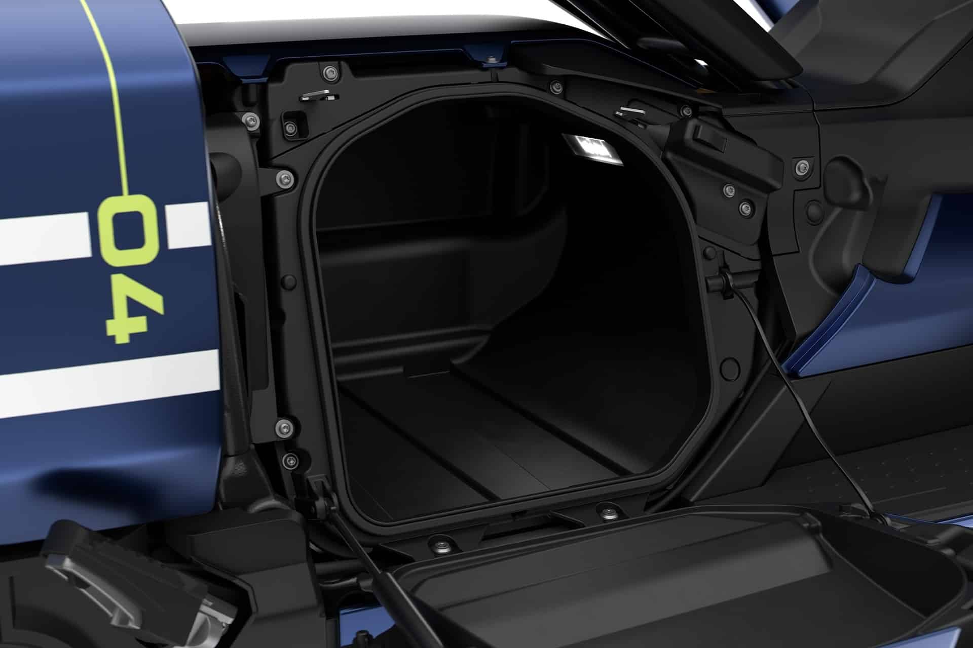 BMW CE 04 2026：“ Maxi-EV”国王正在为新季节做准备