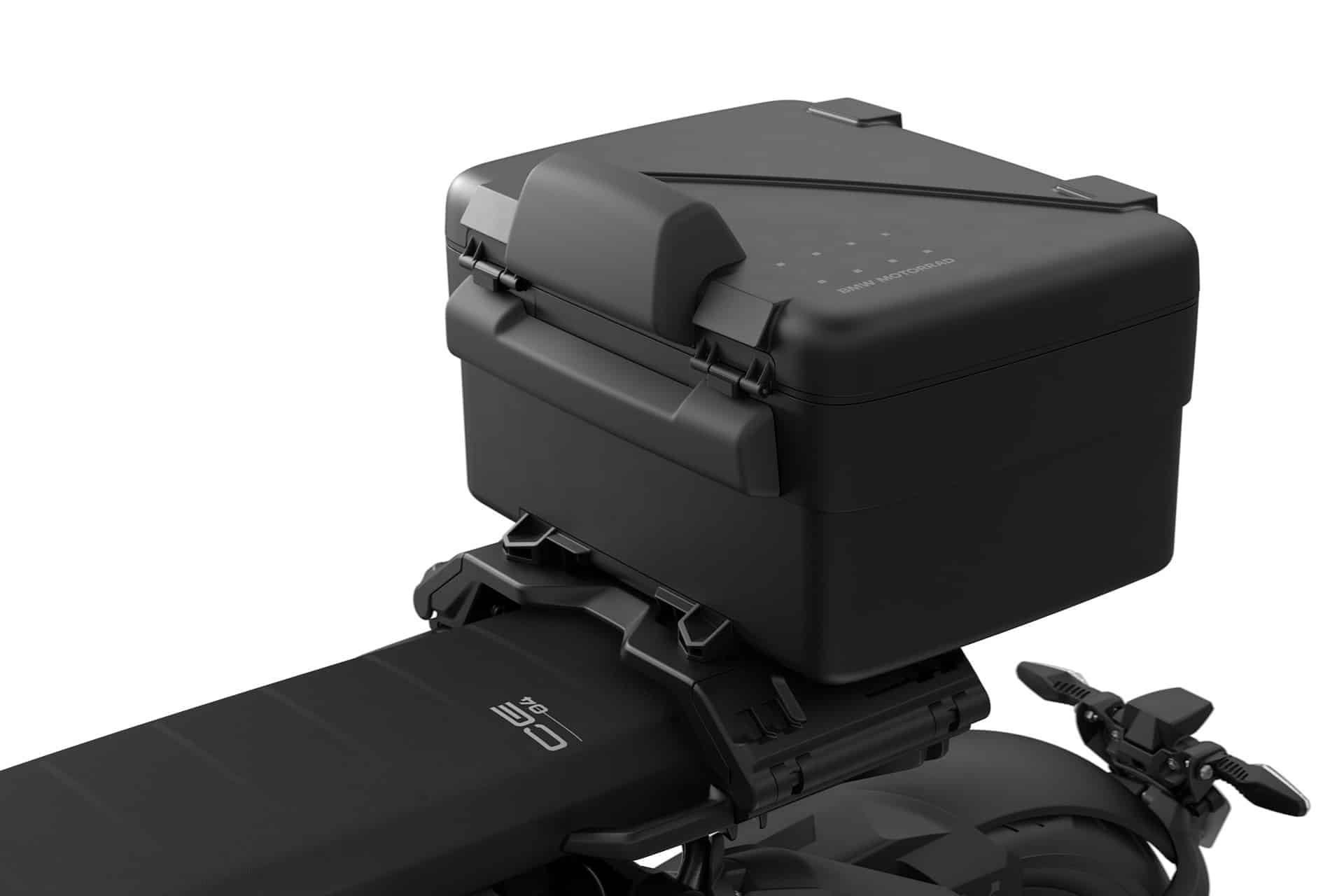 BMW CE 04 2026：“ Maxi-EV”国王正在为新季节做准备