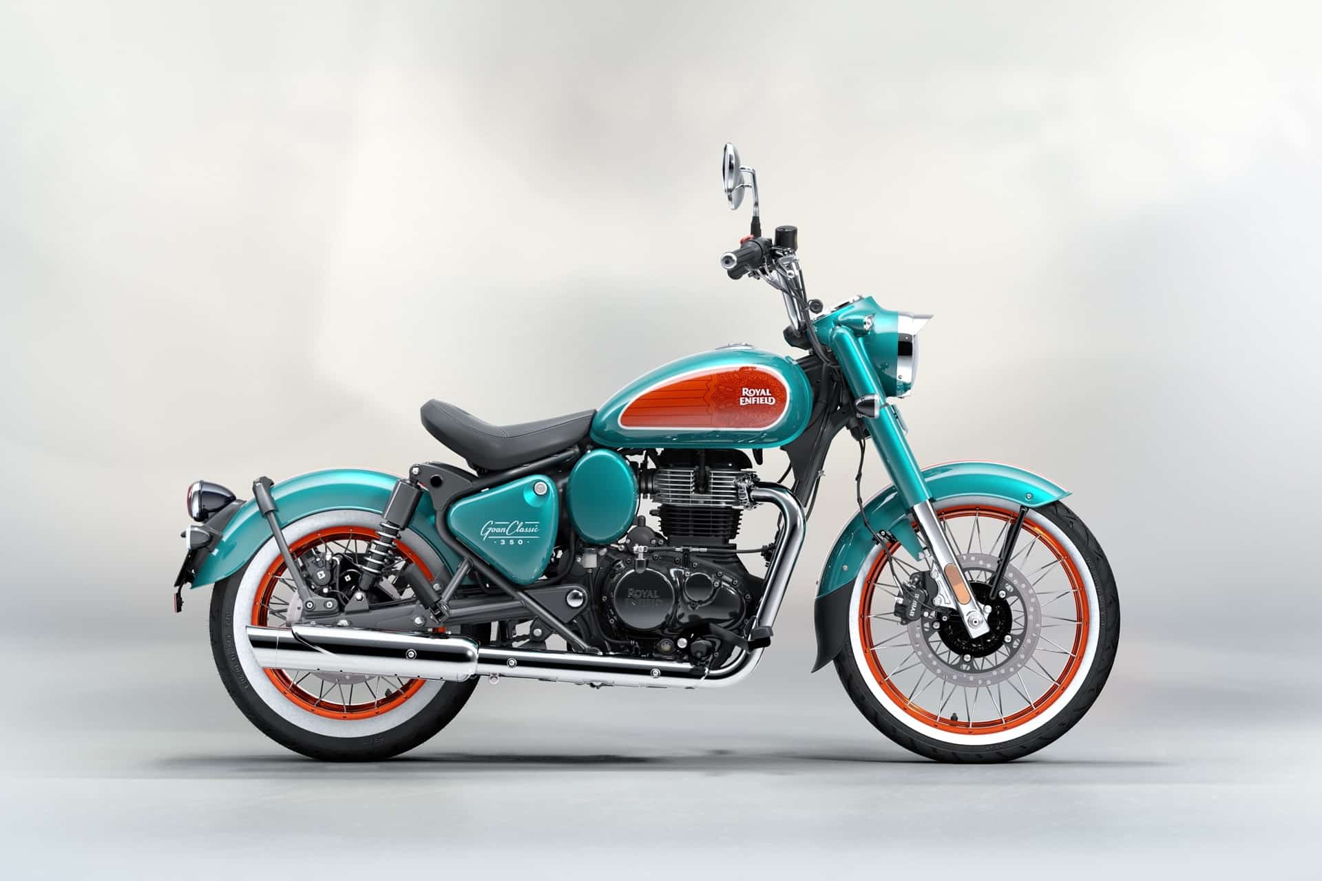 皇家恩菲尔德果阿经典350：七人精神充满了细微差别