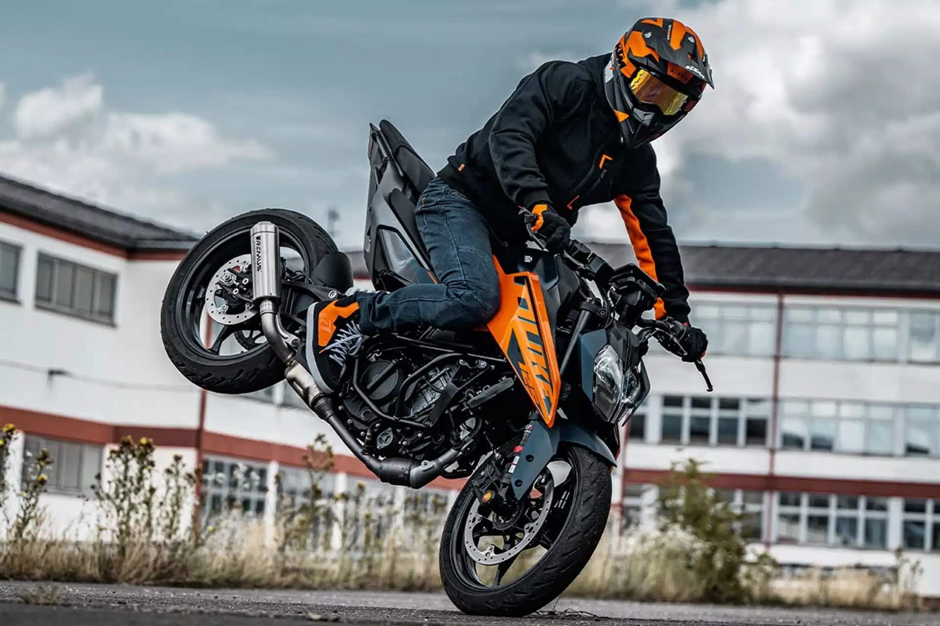 KTM AG开始看到隧道末端的光