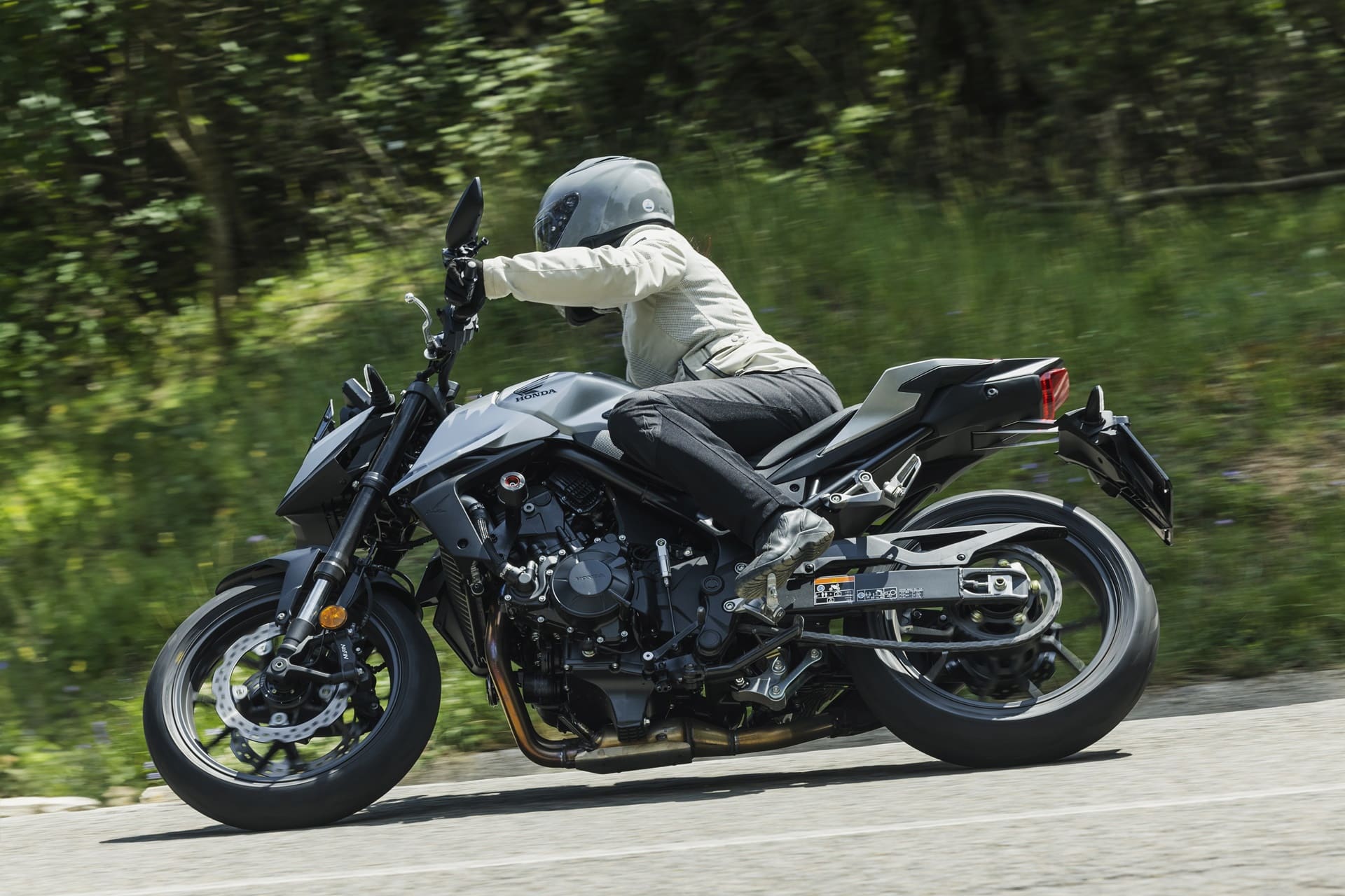 本田测试CB750黄蜂2025