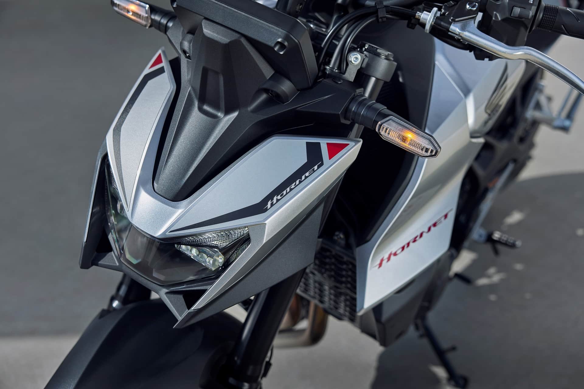 本田CB750大黄蜂2025