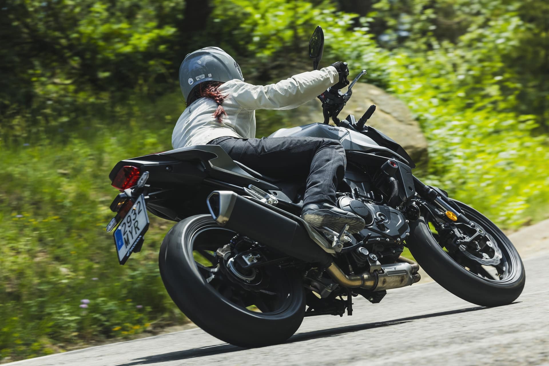 本田测试CB750黄蜂2025