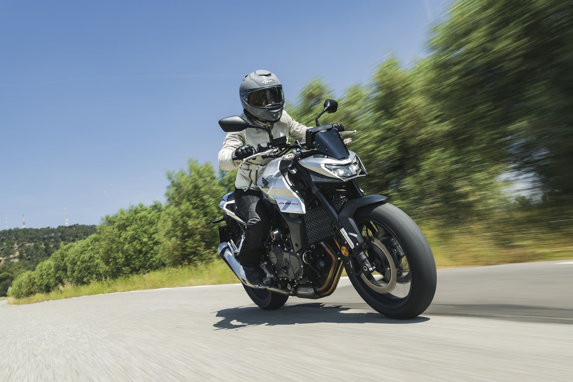 Prueba Honda CB750 Hornet 2025