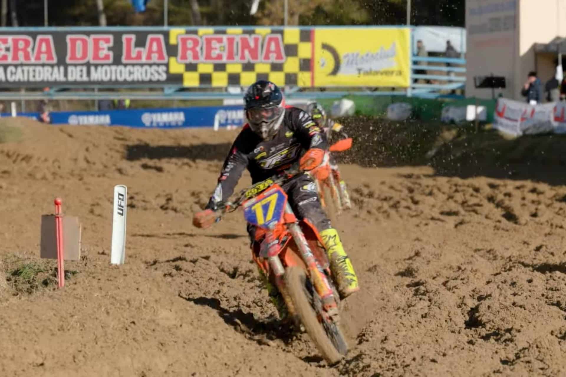 小精灵超级摩托车