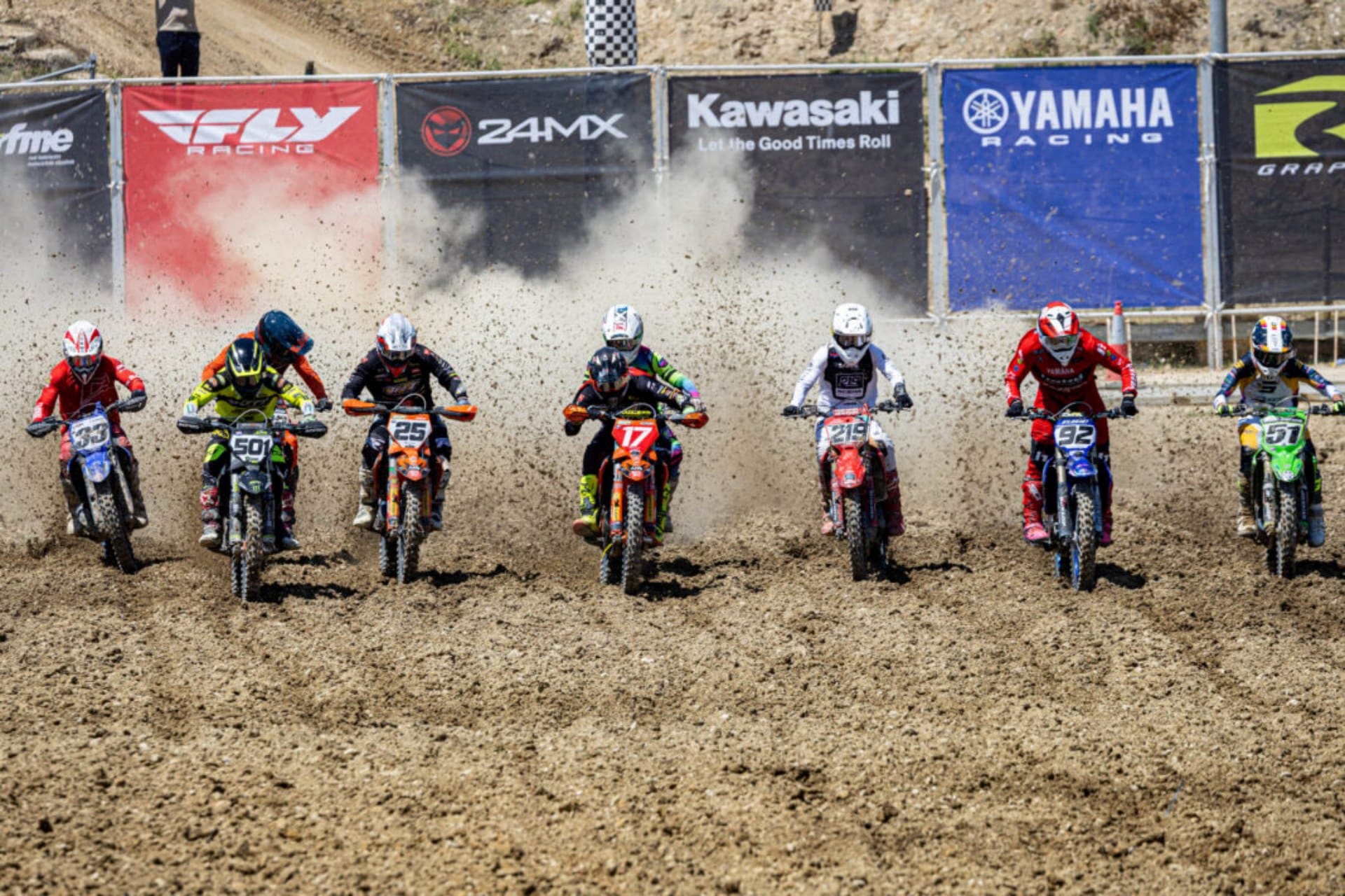 小精灵超级摩托车