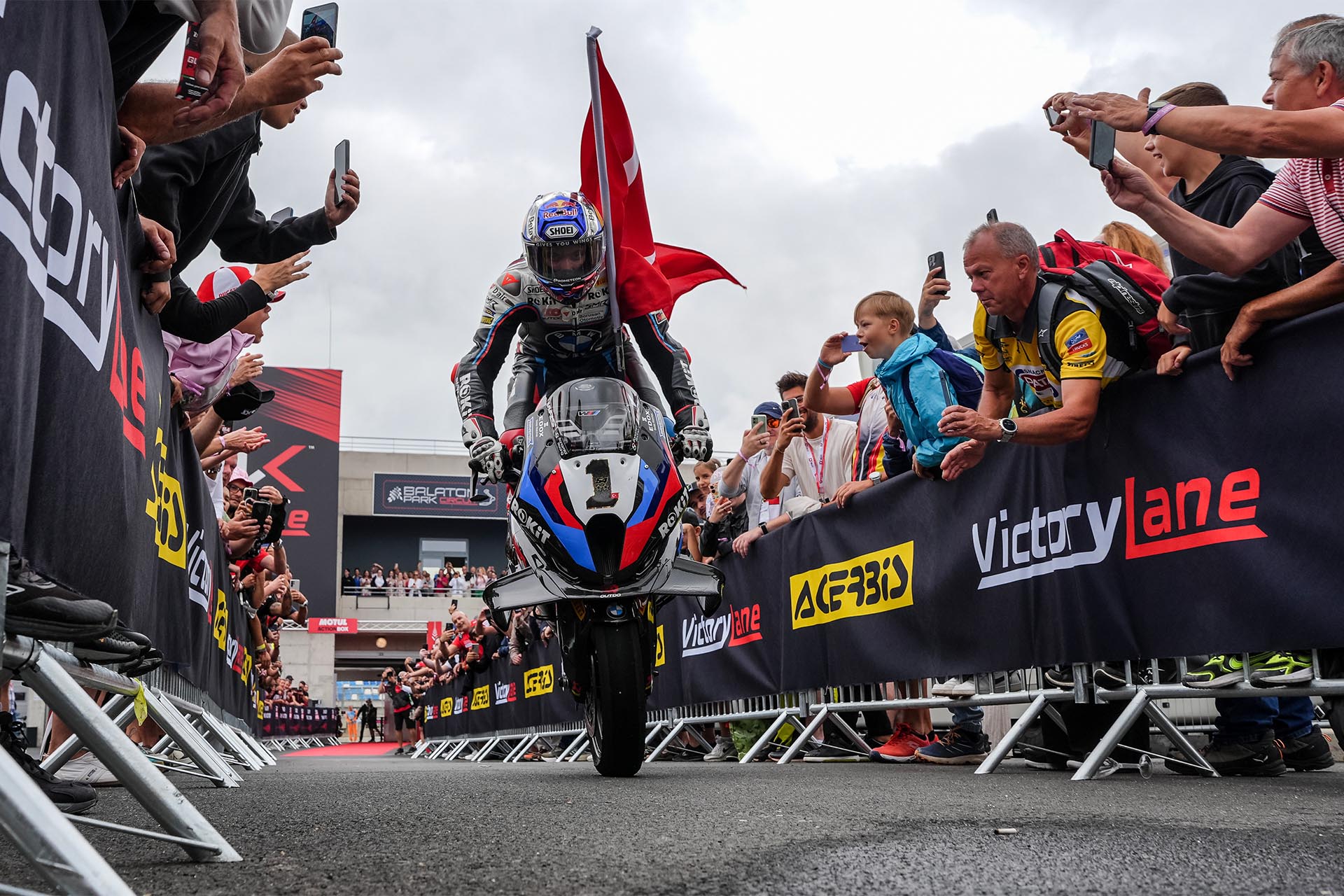 托普拉克还没有离开竞争对手