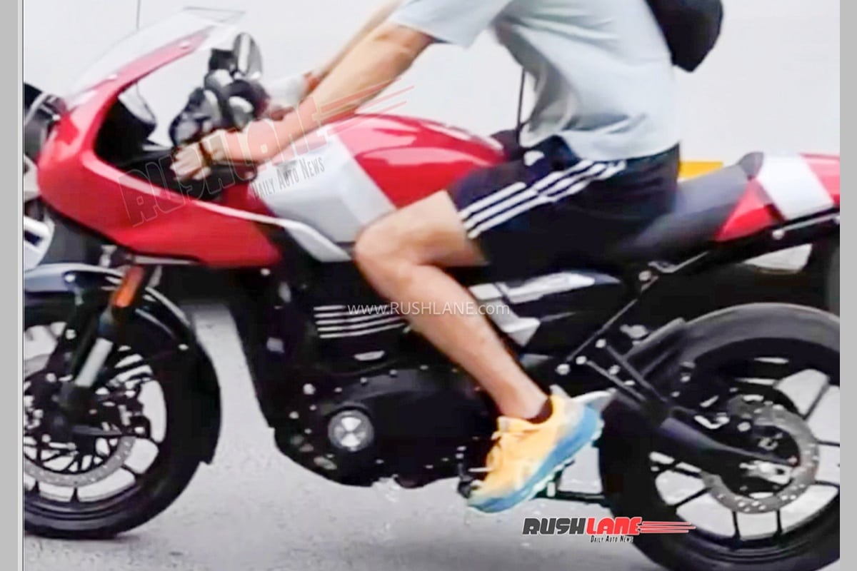 即将推出他的新Thruxton 400的胜利细节