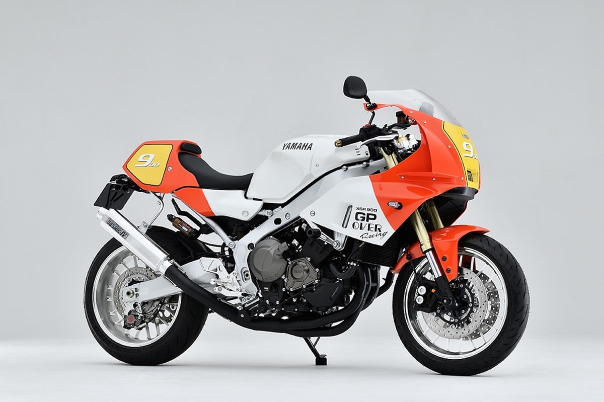 超越赛车GP-XX：表演和美丽，变成了摩托车轮胎