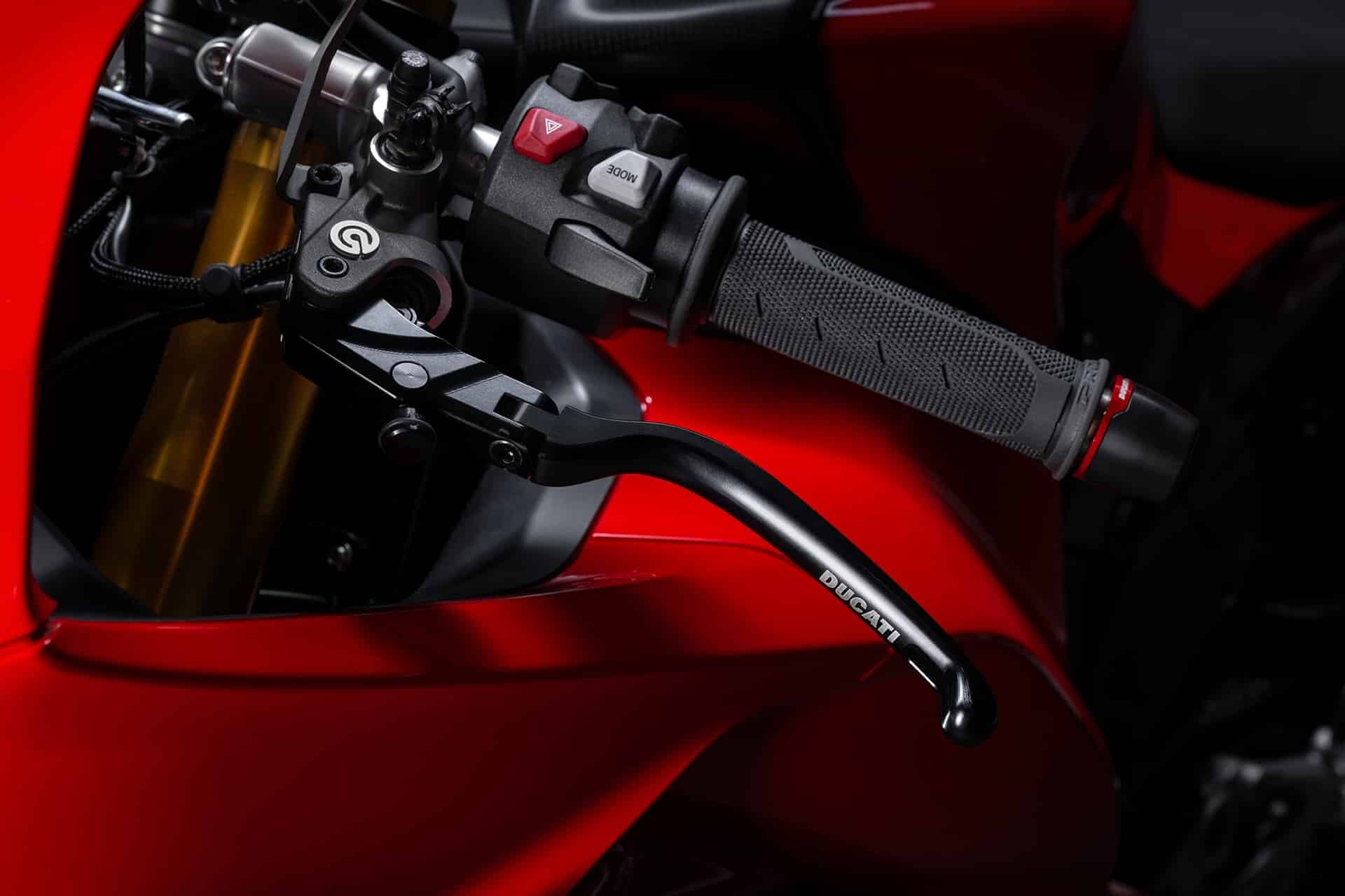 Ducati性能配件范围：Las Panigale V4和V2达到另一个性能水平