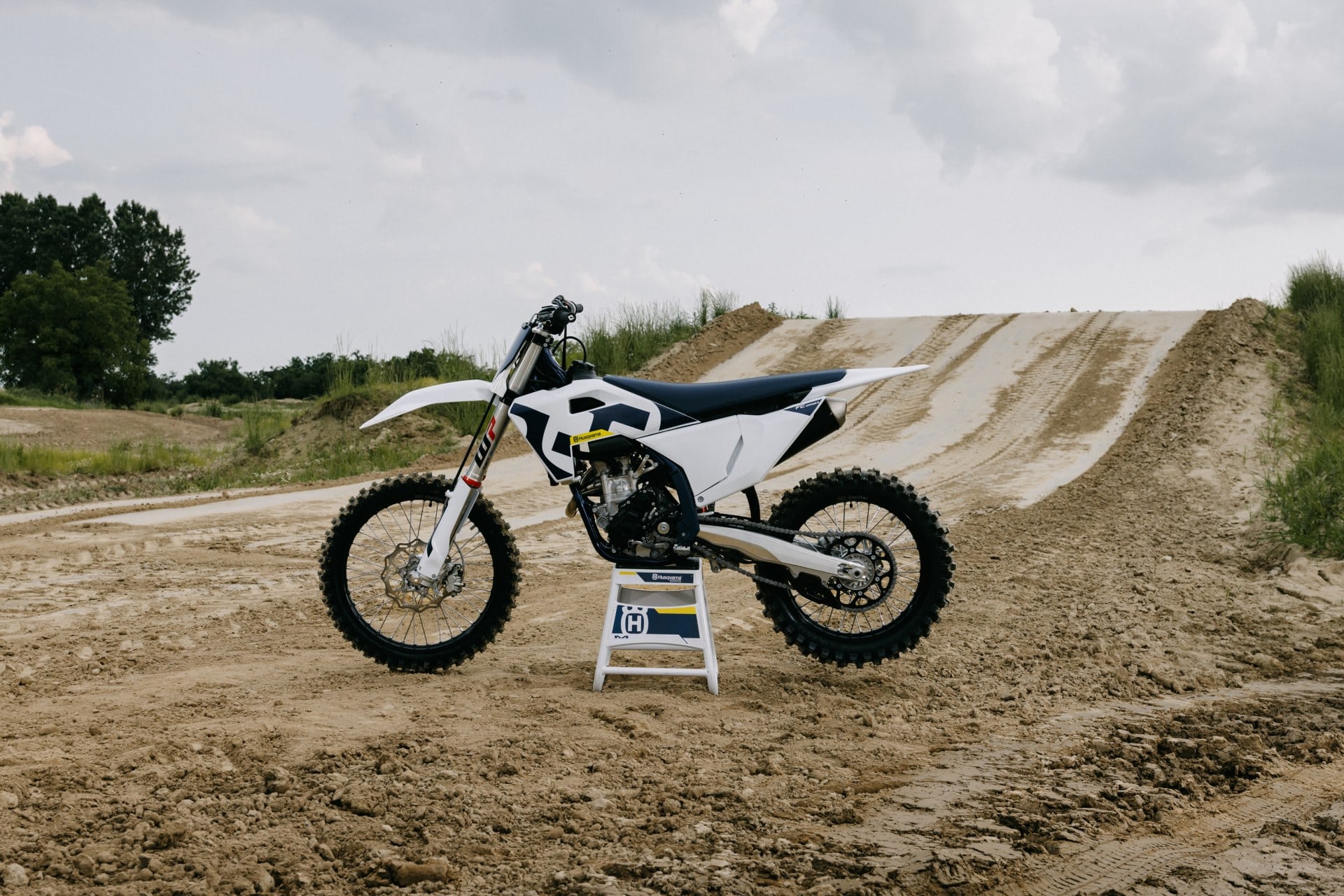 Husqvarna越野摩托车2026