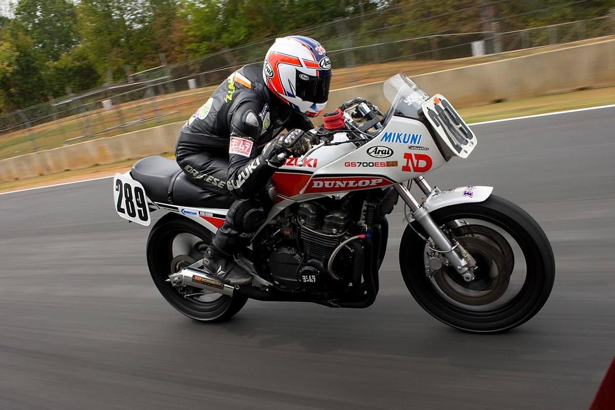 如果您宣布您赢得AMA年度比赛，那么这款GS750 Suzuki“副本Schwantz”可能是您