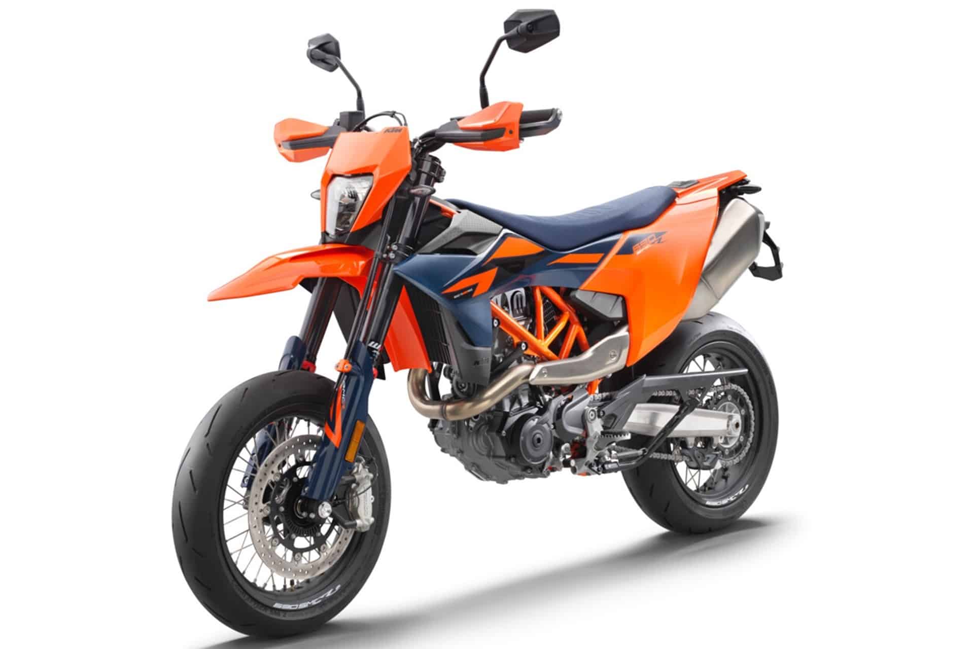 KTM正式呈现其新的690 Enduro R和690 SMC R 2026