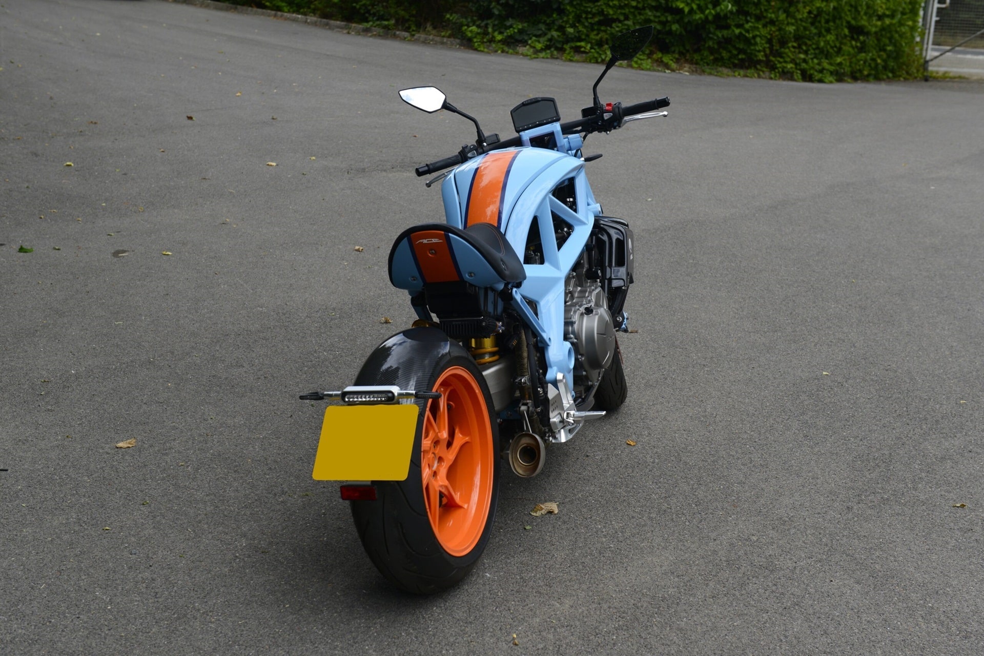 最后一个Ariel Ace制造的人在登记仅64公里后寻找新所有者