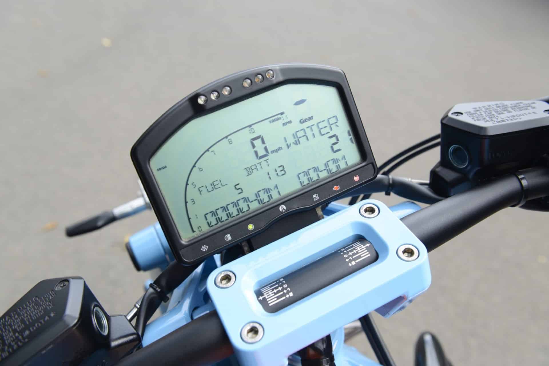 最后一个Ariel Ace制造的人在登记仅64公里后寻找新所有者