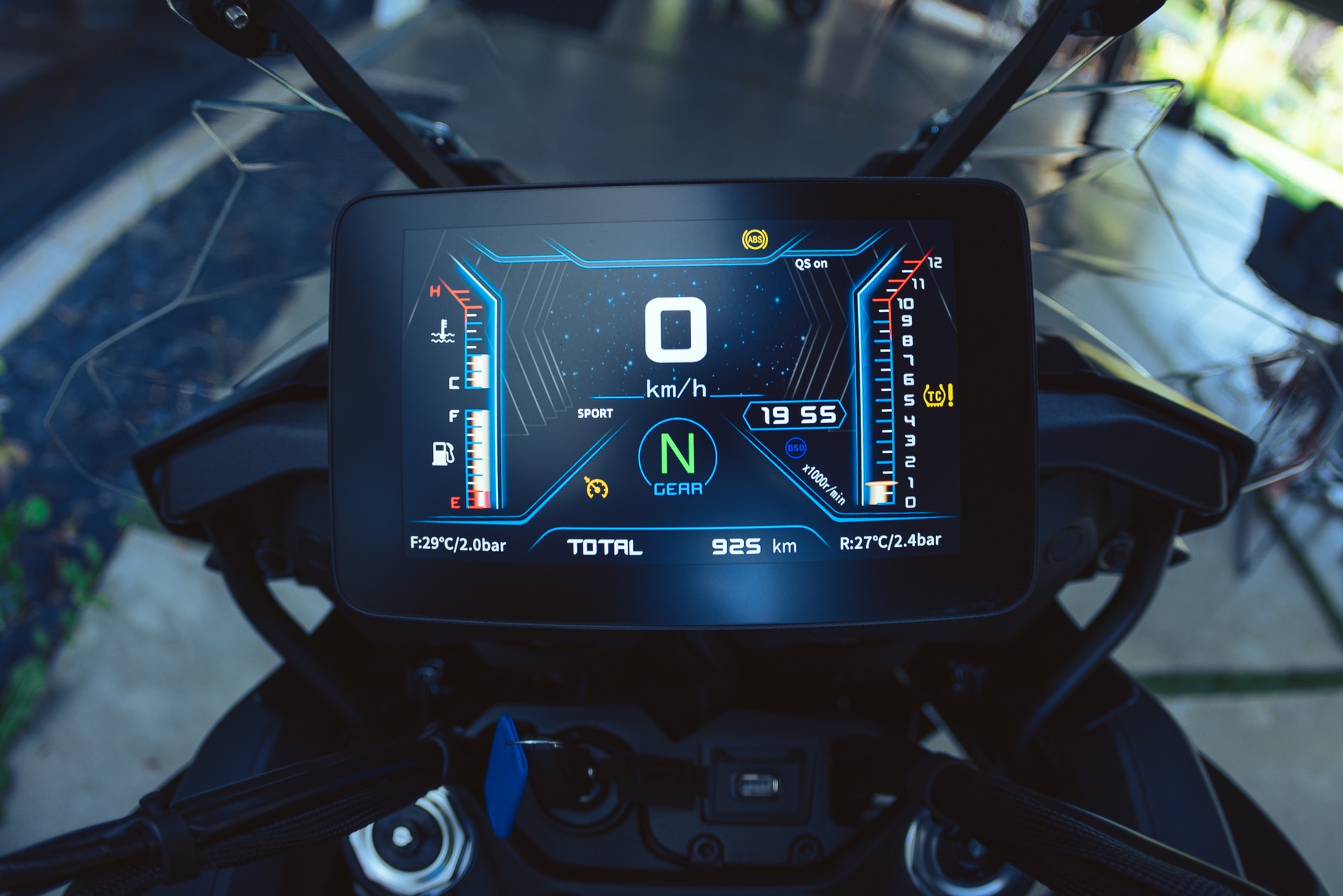 测试QJ电机SRT 900 S/SX