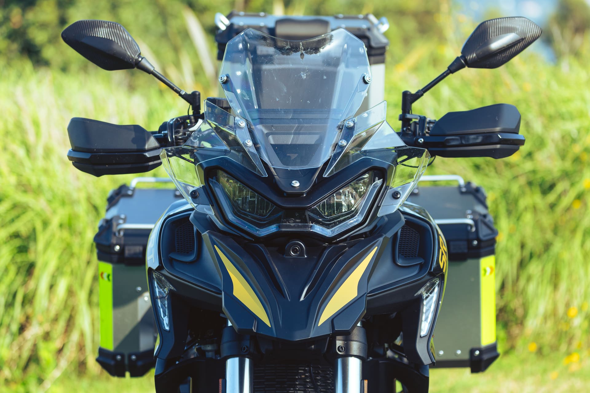 测试QJ电机SRT 900 S/SX