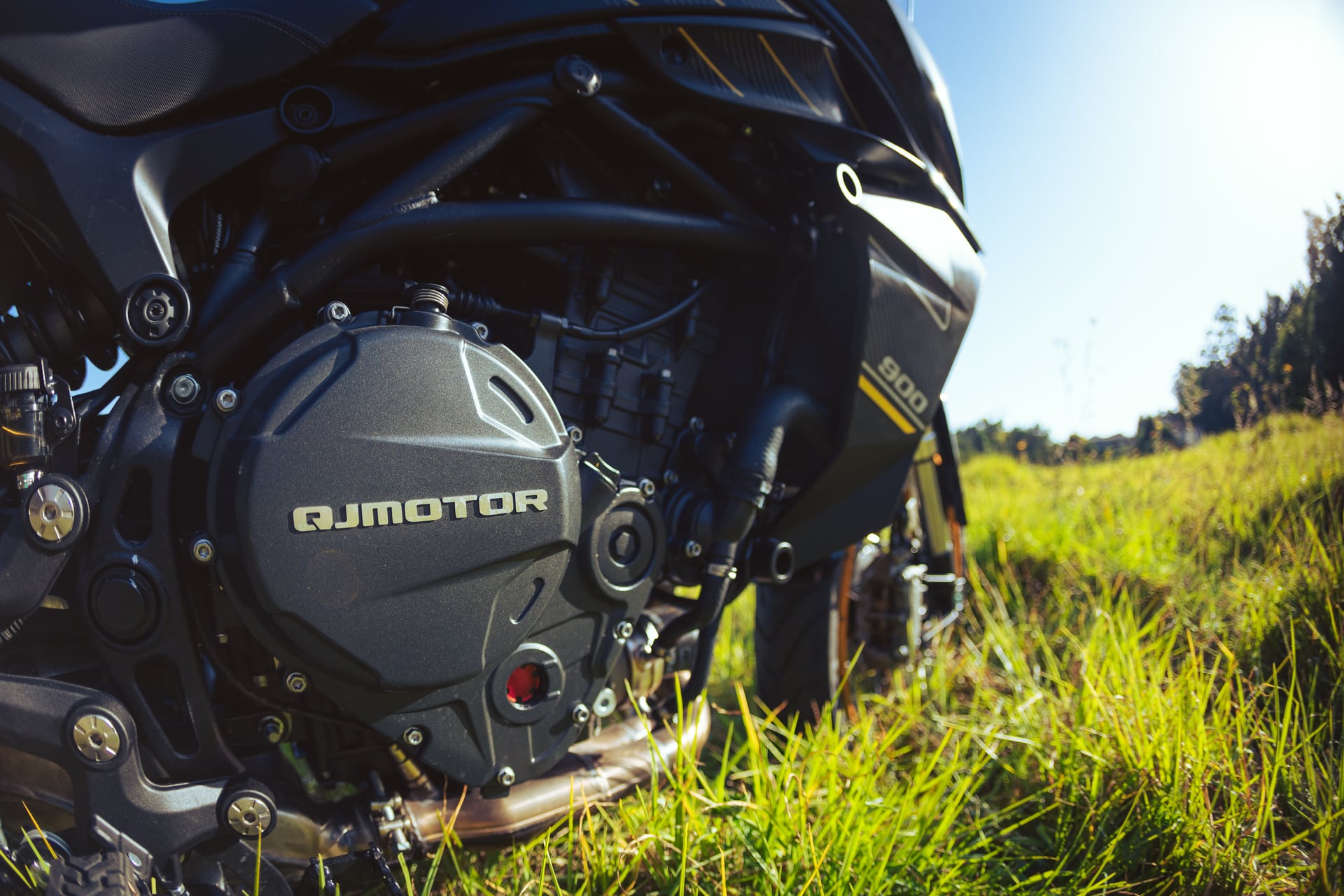 测试QJ电机SRT 900 S/SX